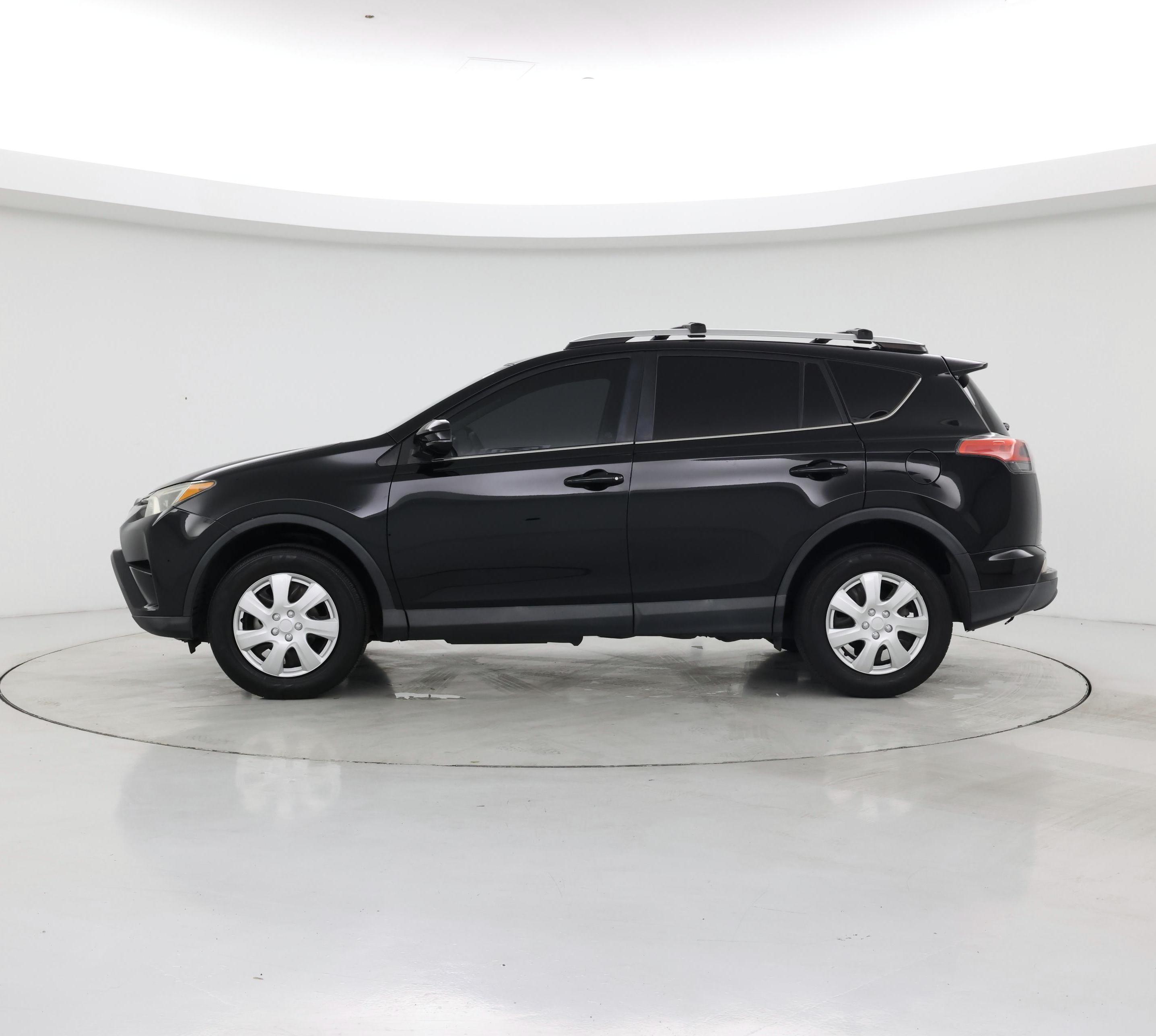 Thumbnail: 2016 Toyota RAV4 - 3