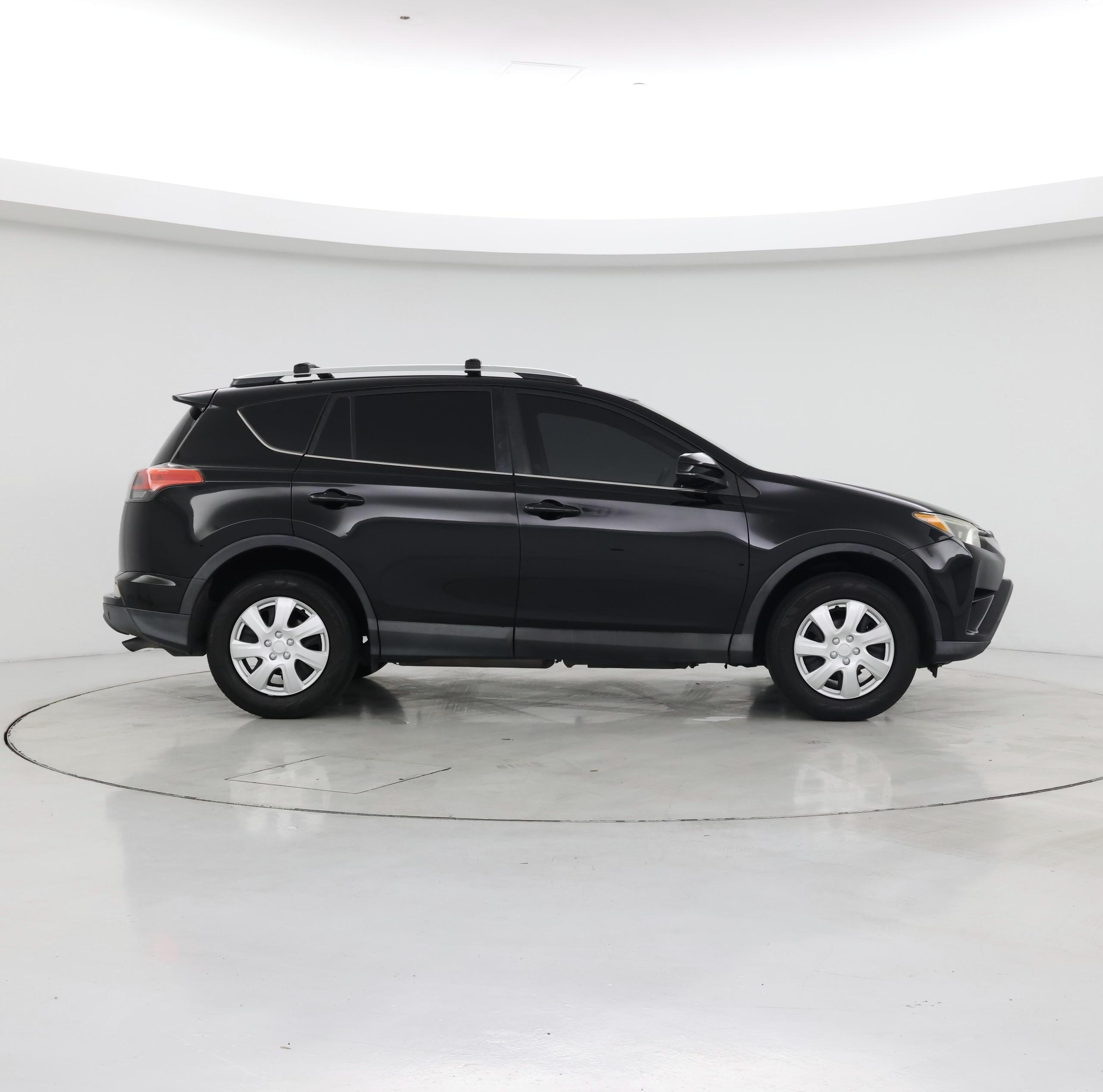 Thumbnail: 2016 Toyota RAV4 - 7