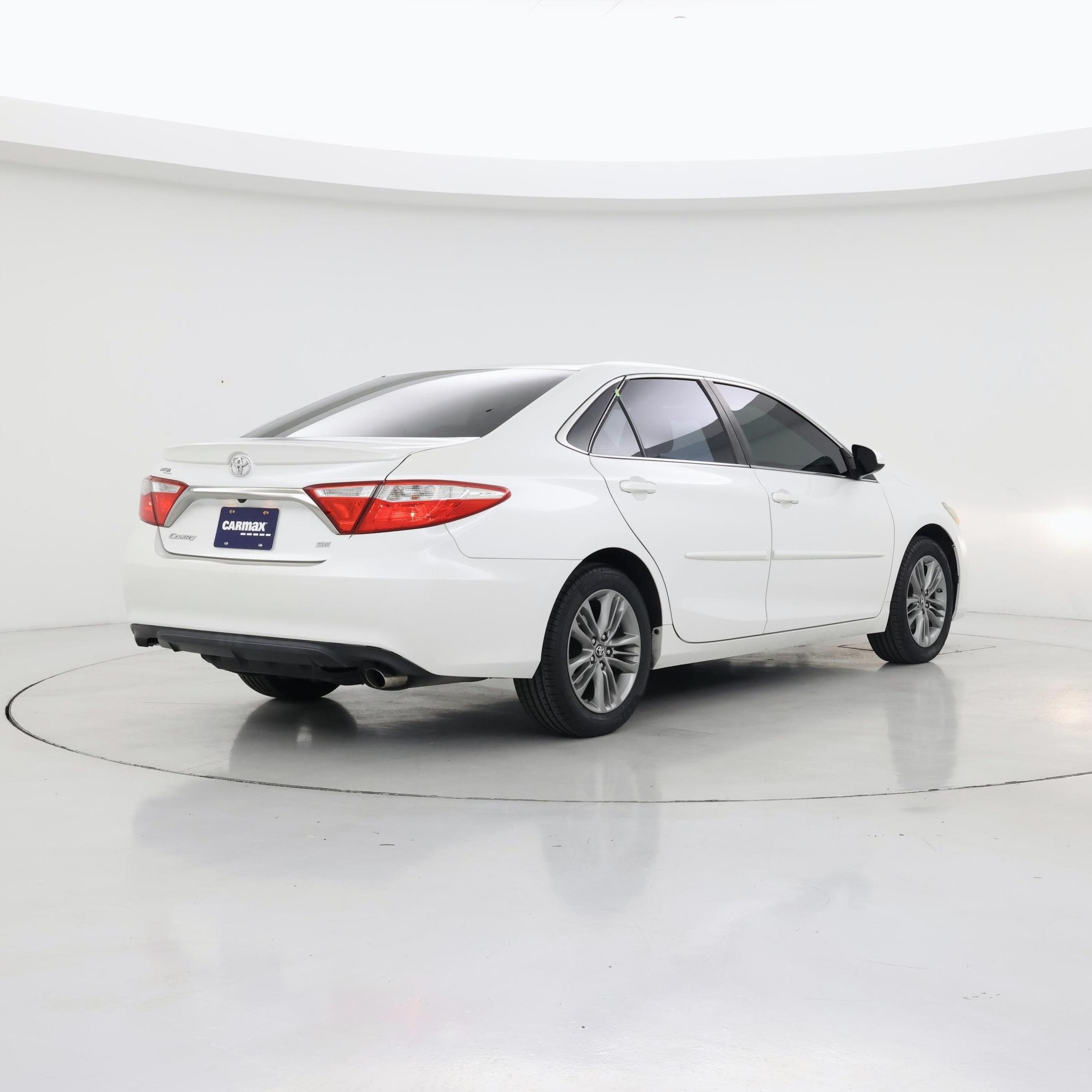 Thumbnail: 2017 Toyota Camry - 8