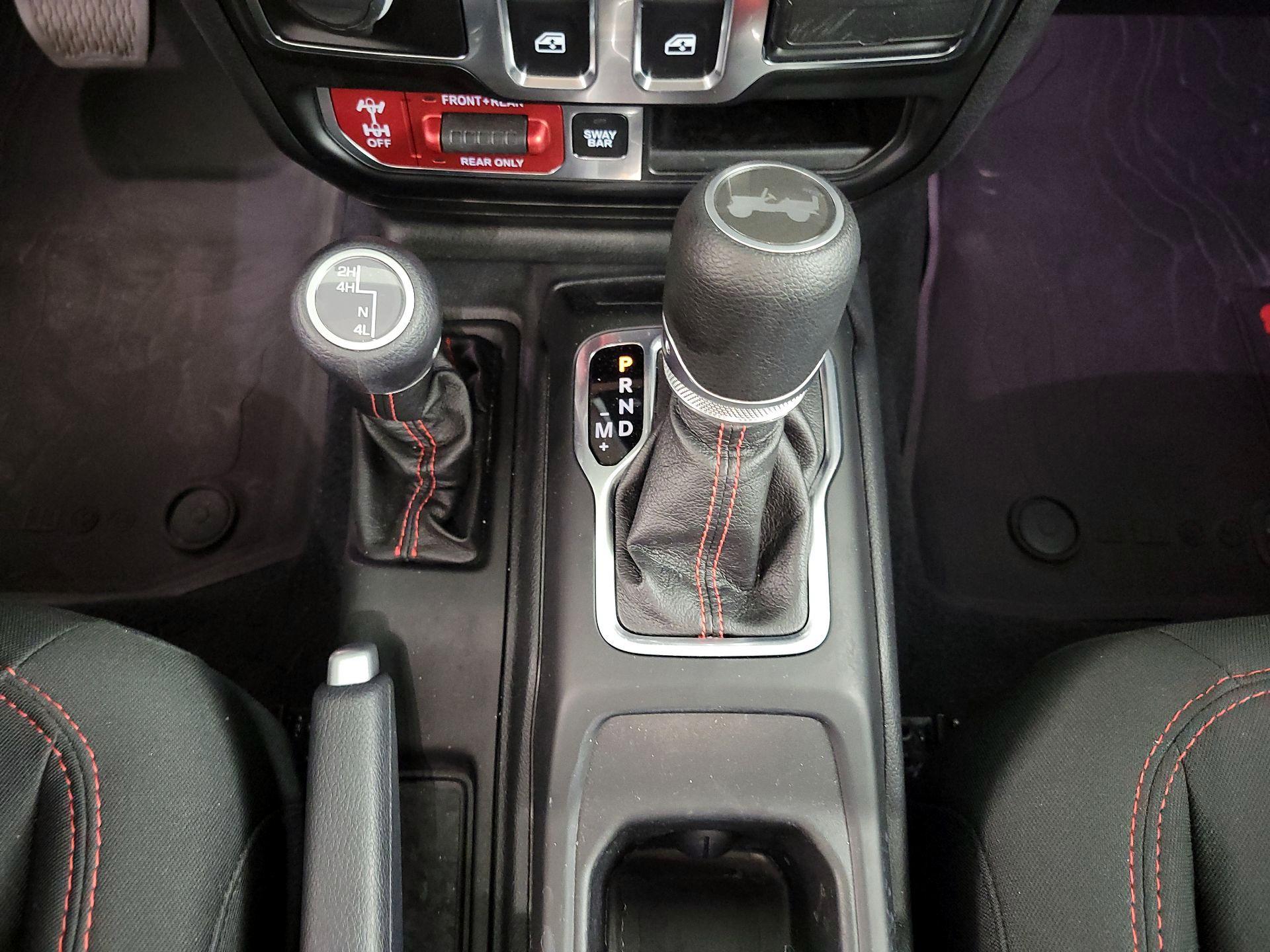 Thumbnail: 2020 Jeep Wrangler - 18
