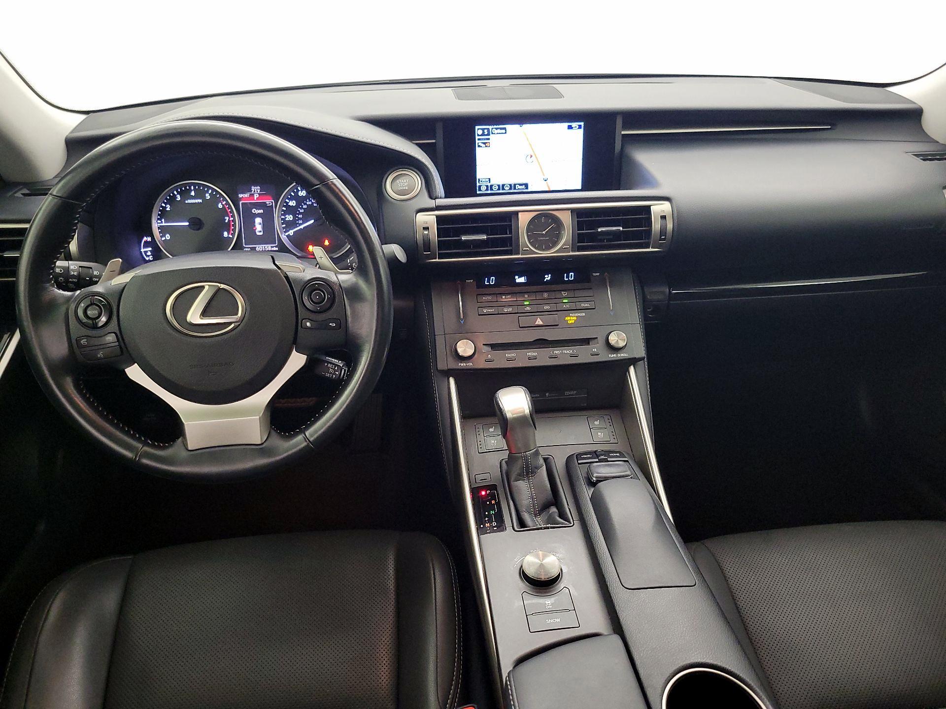 Thumbnail: 2016 Lexus IS - 9