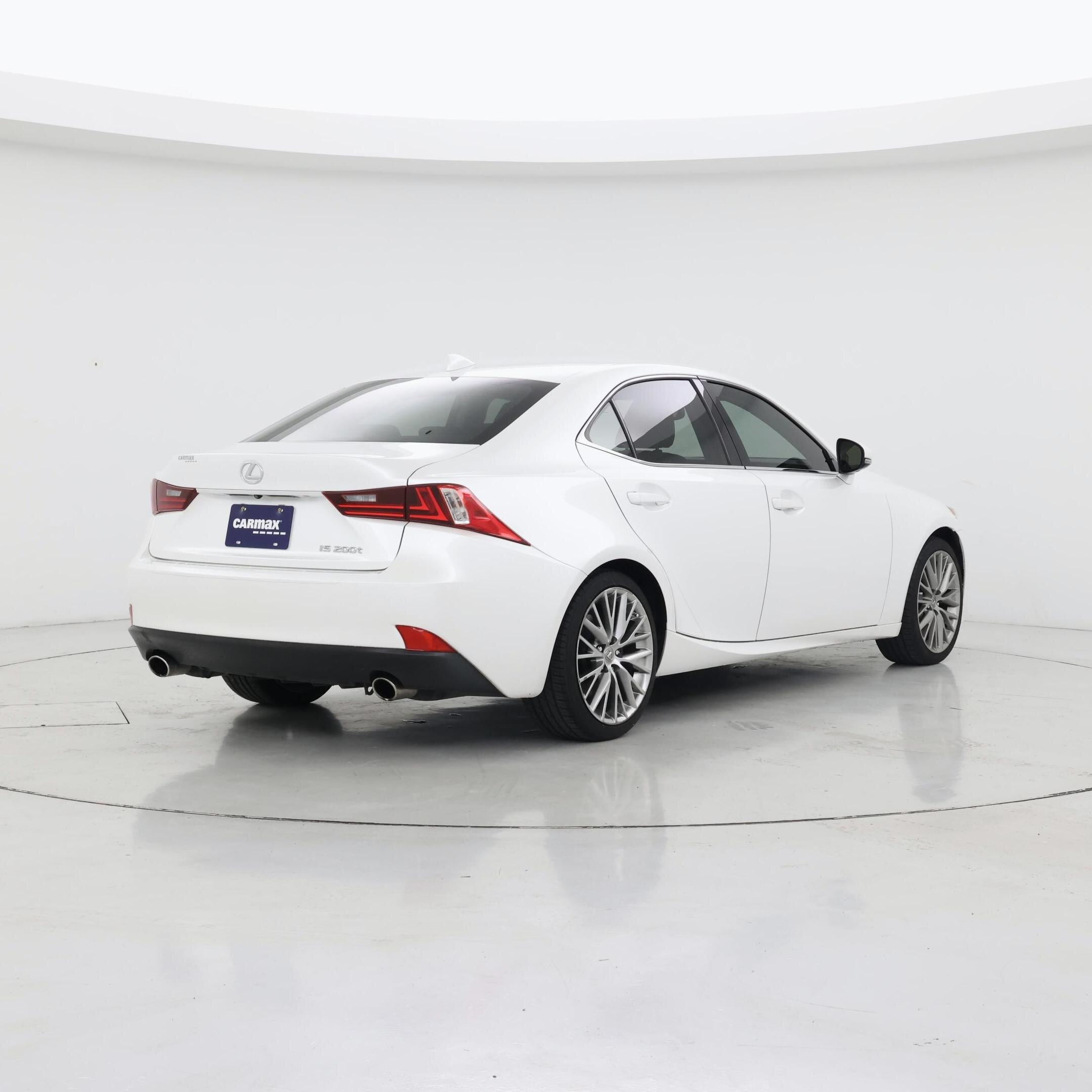 Thumbnail: 2016 Lexus IS - 8