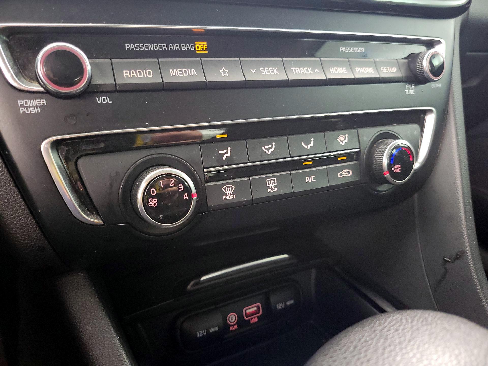 Thumbnail: 2019 Kia Optima - 16
