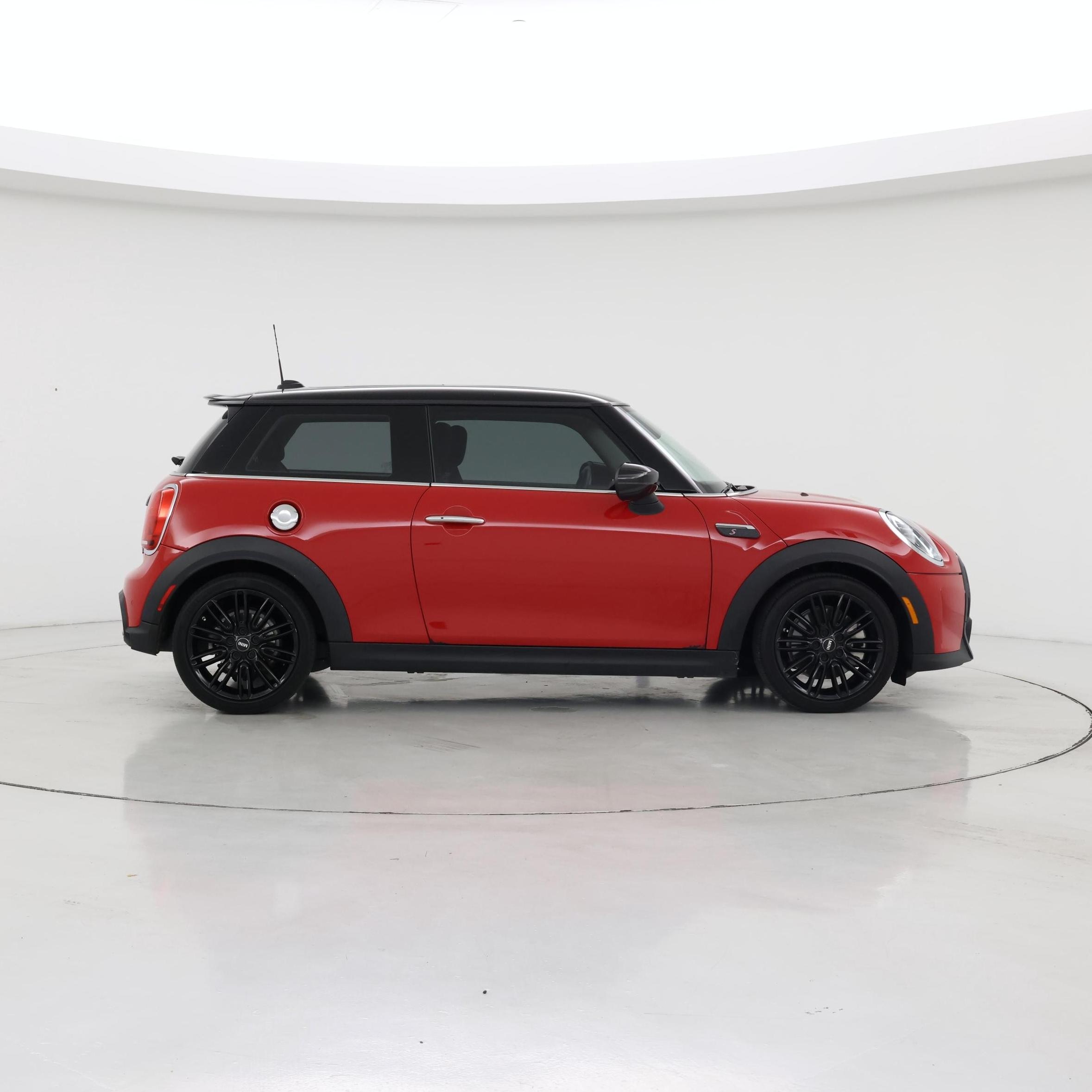 Thumbnail: 2023 MINI Cooper Hardtop - 7