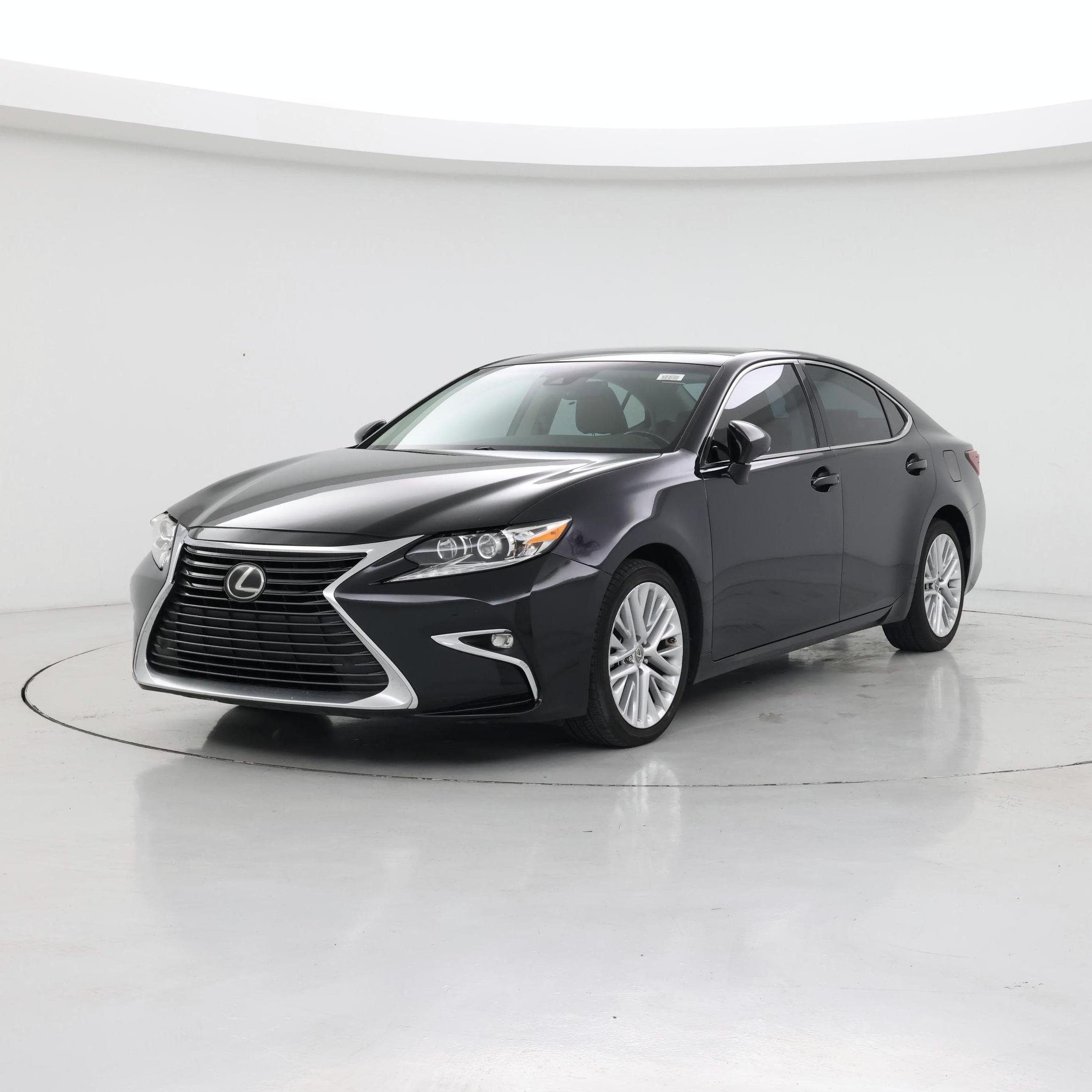 Thumbnail: 2017 Lexus ES - 4
