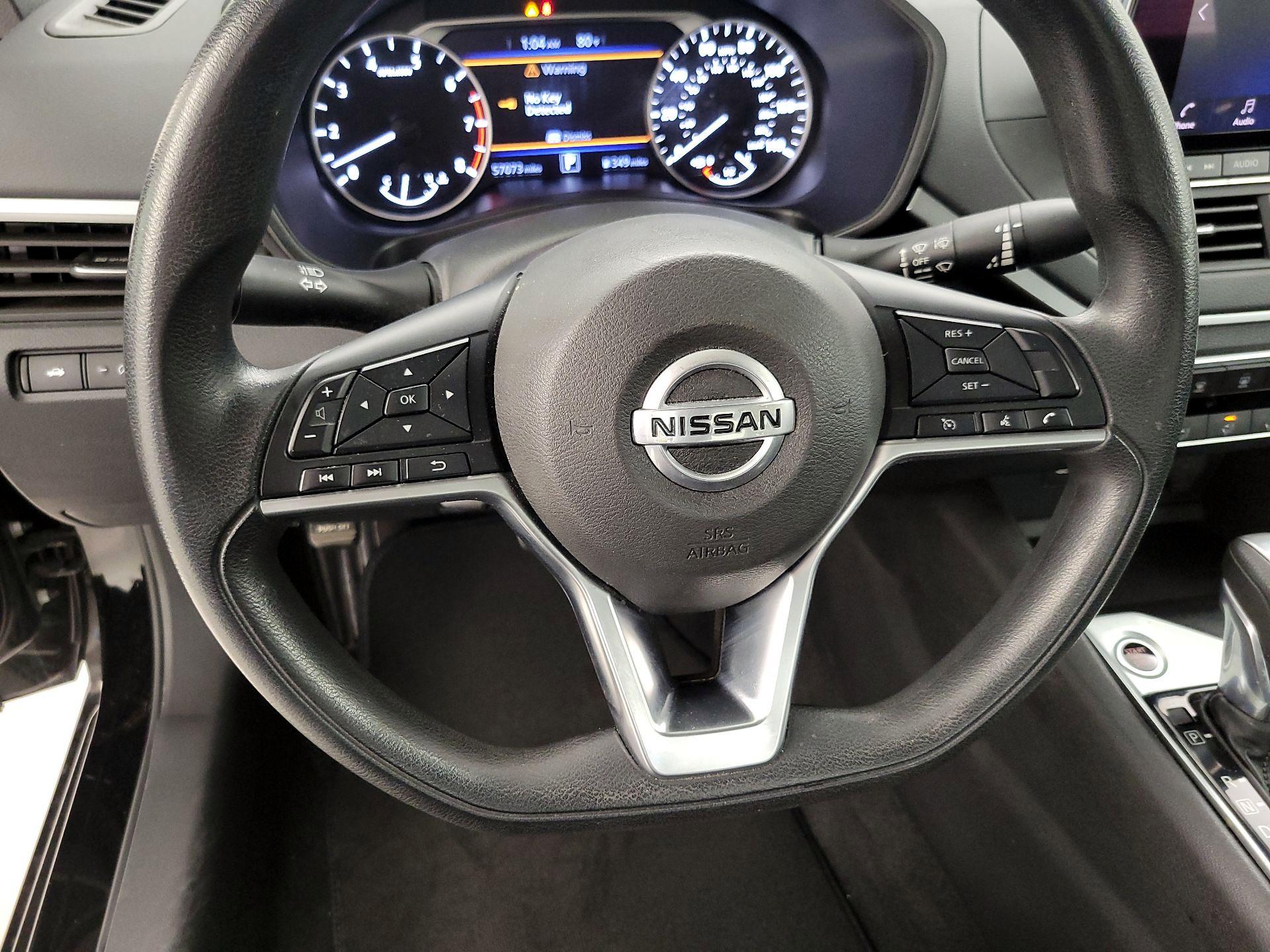 Thumbnail: 2019 Nissan Altima - 10