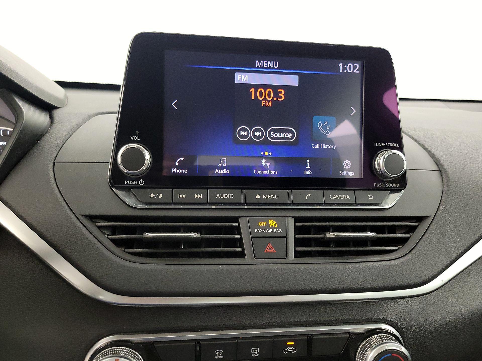 Thumbnail: 2019 Nissan Altima - 15