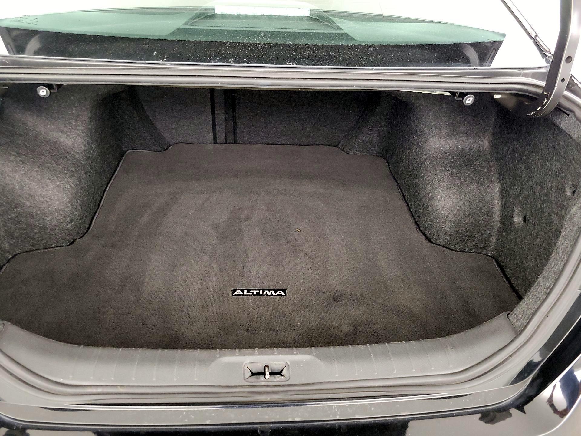 Thumbnail: 2019 Nissan Altima - 20