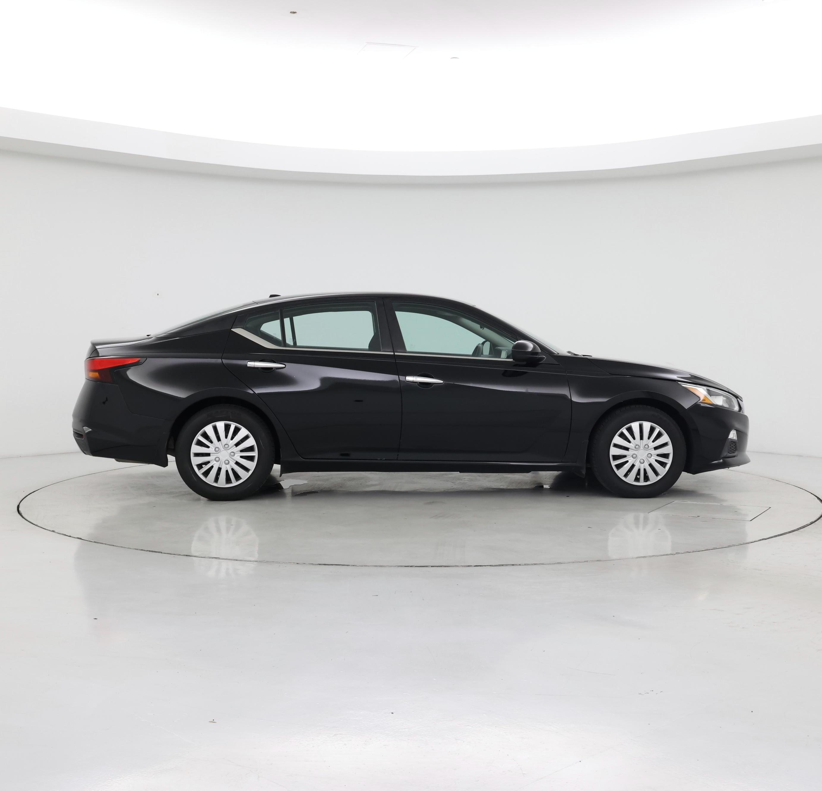 Thumbnail: 2019 Nissan Altima - 7