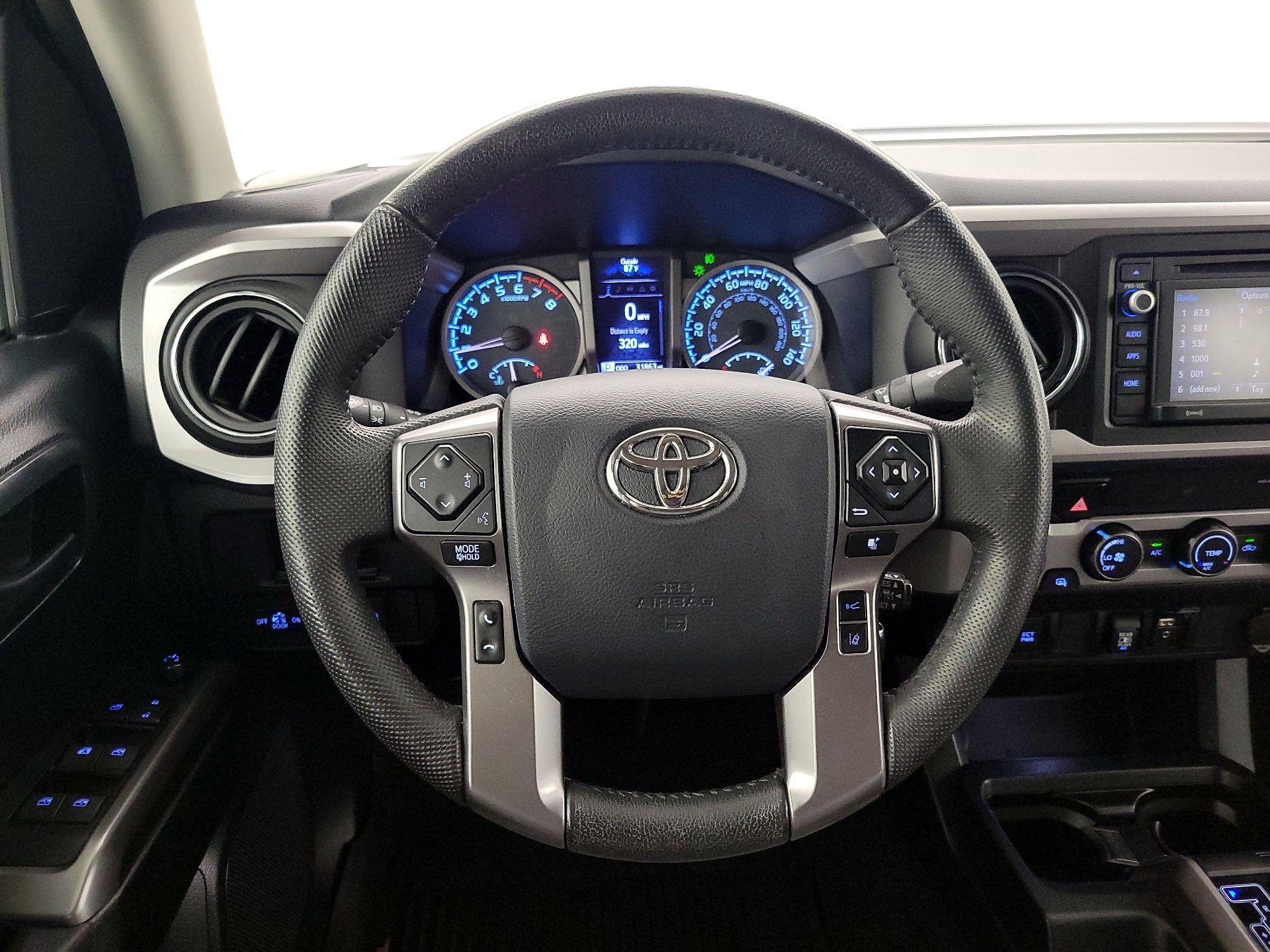 Thumbnail: 2019 Toyota Tacoma - 10