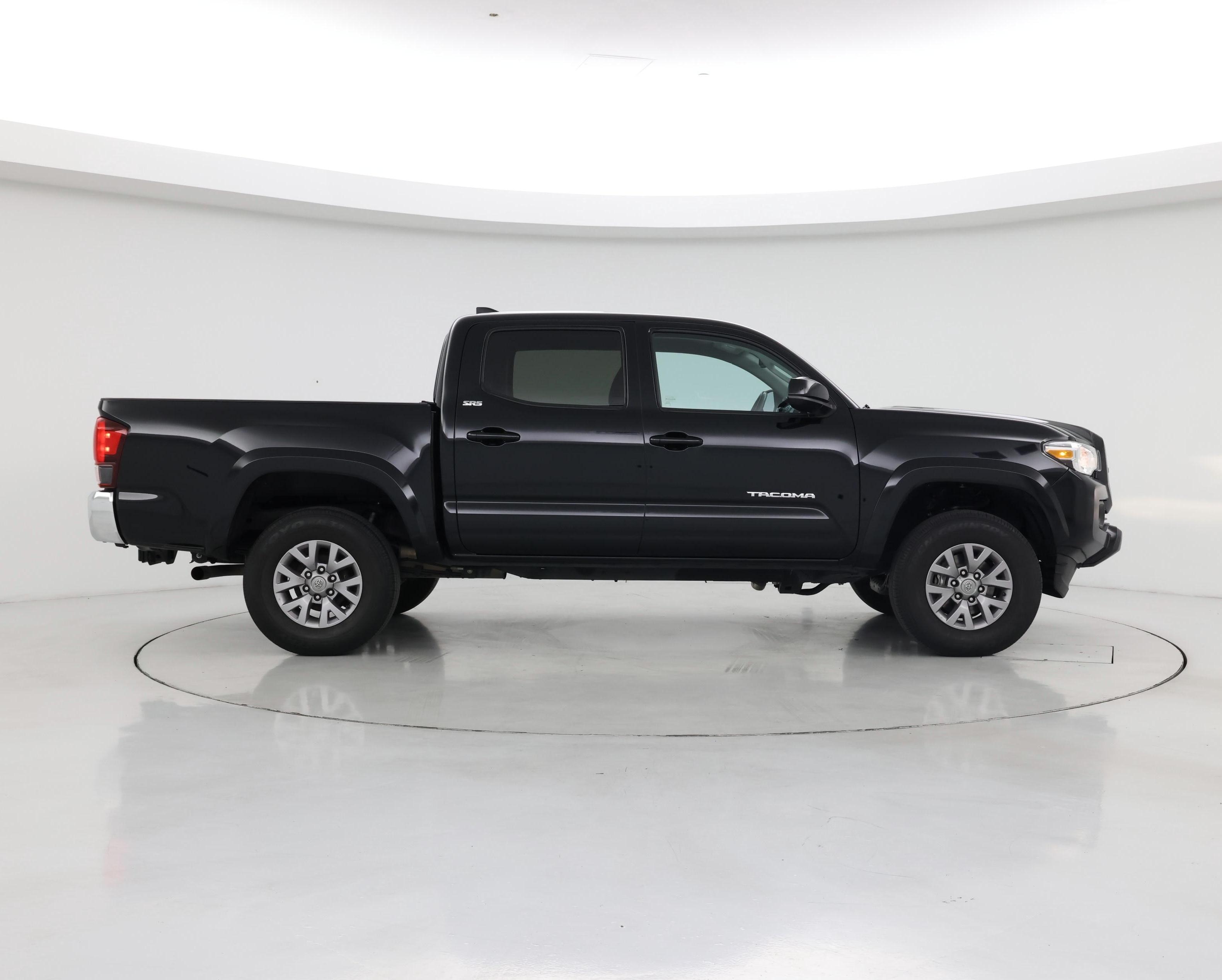 Thumbnail: 2019 Toyota Tacoma - 7