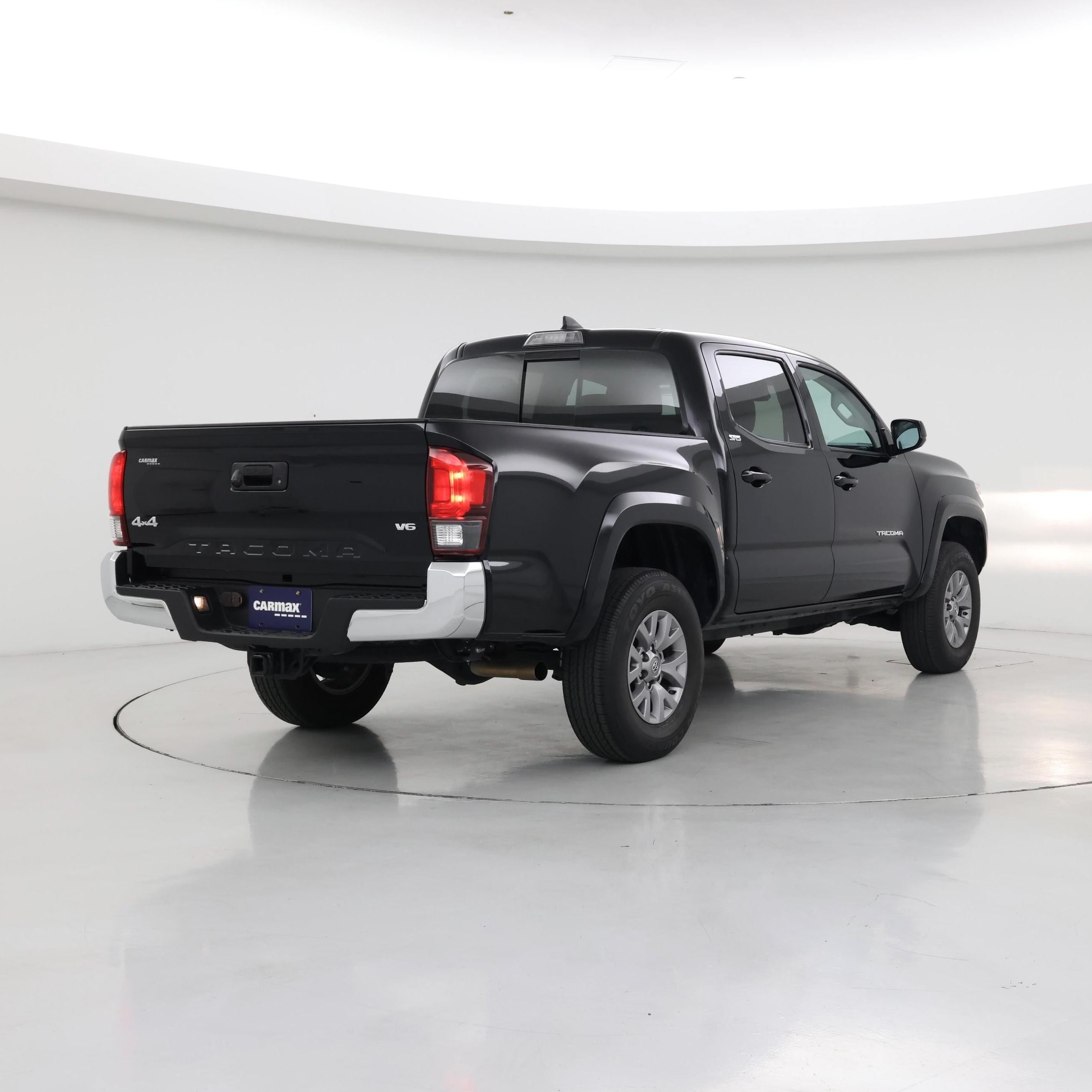 Thumbnail: 2019 Toyota Tacoma - 8