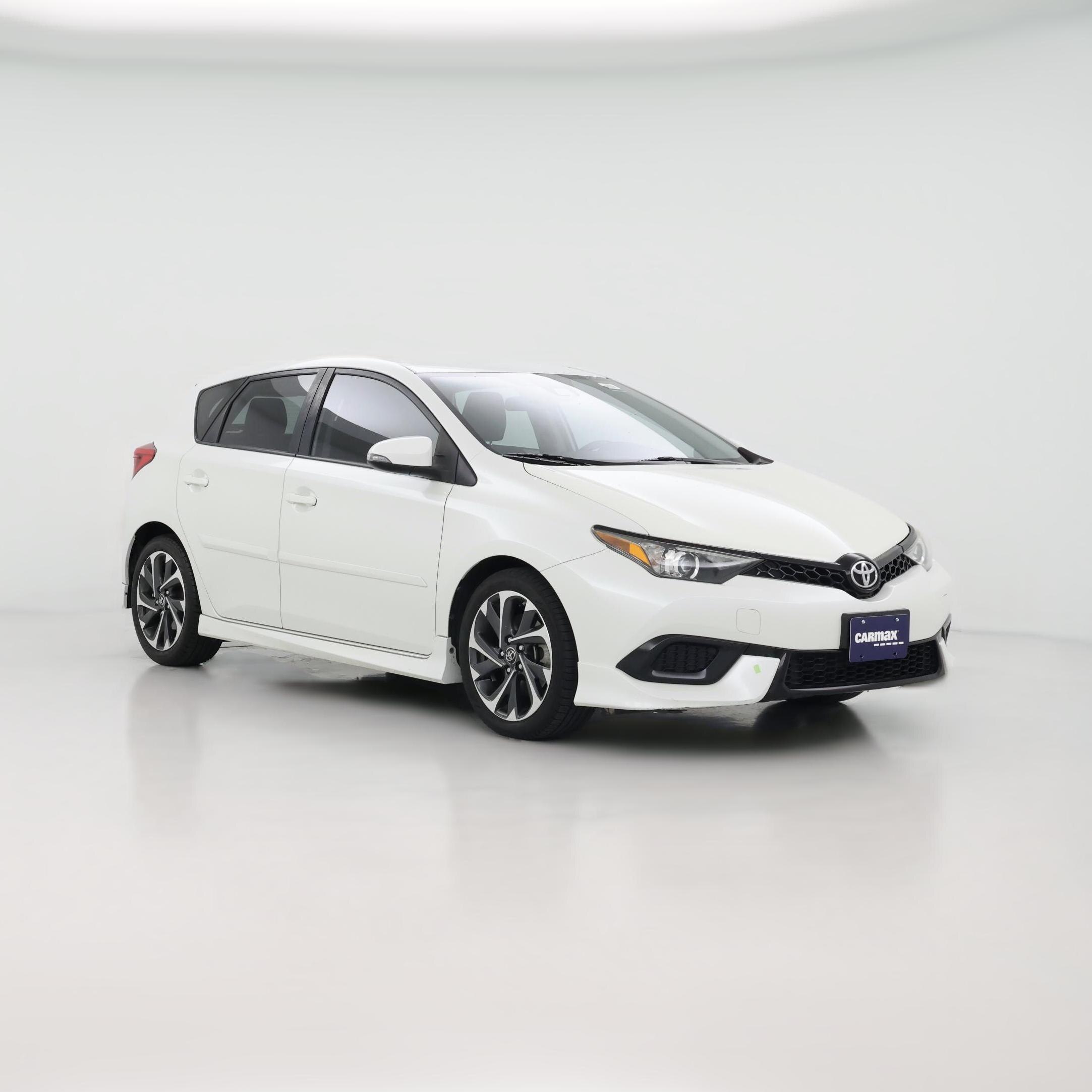 Thumbnail: 2017 Toyota Corolla iM - 1