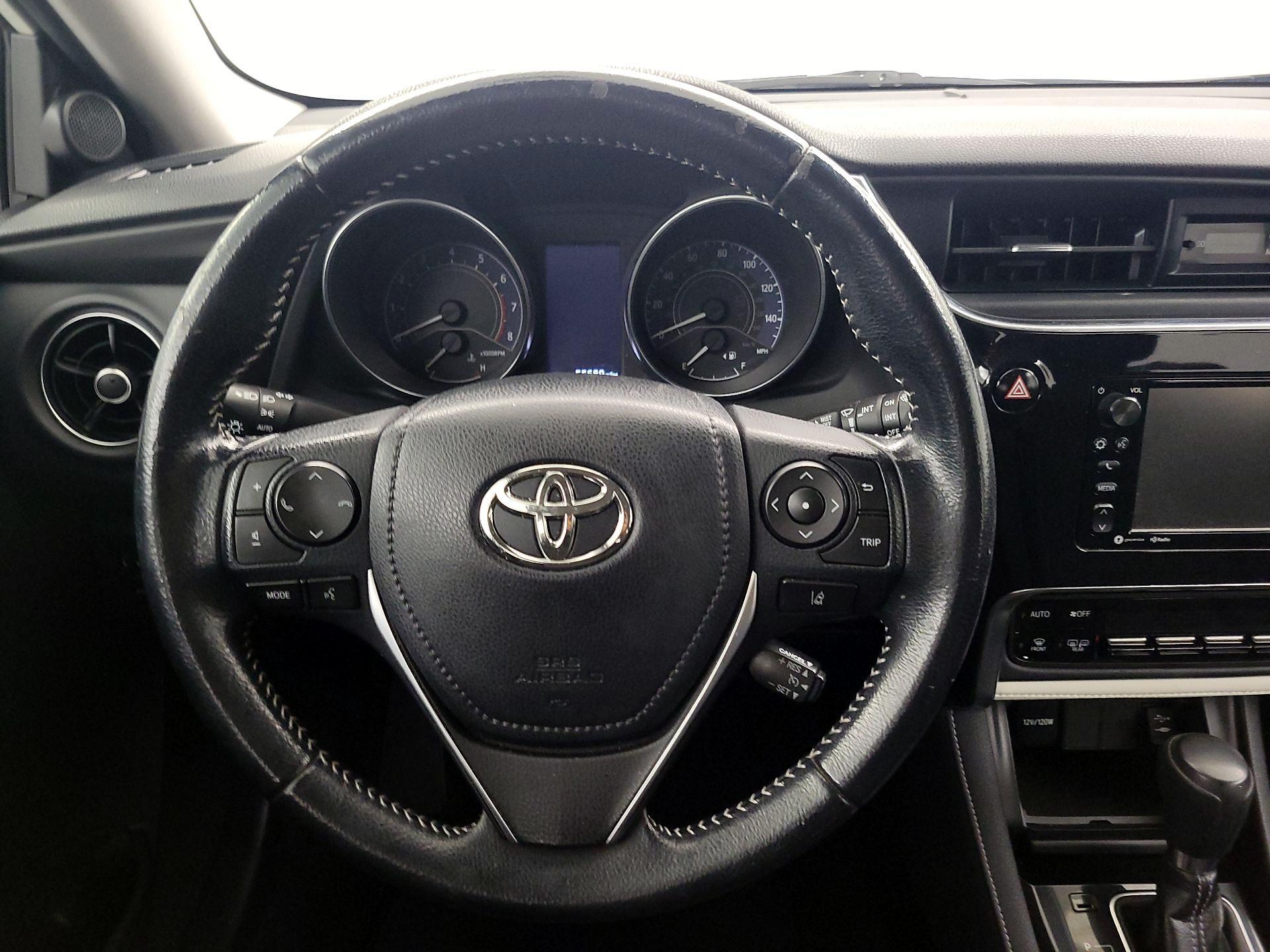 Thumbnail: 2017 Toyota Corolla iM - 10