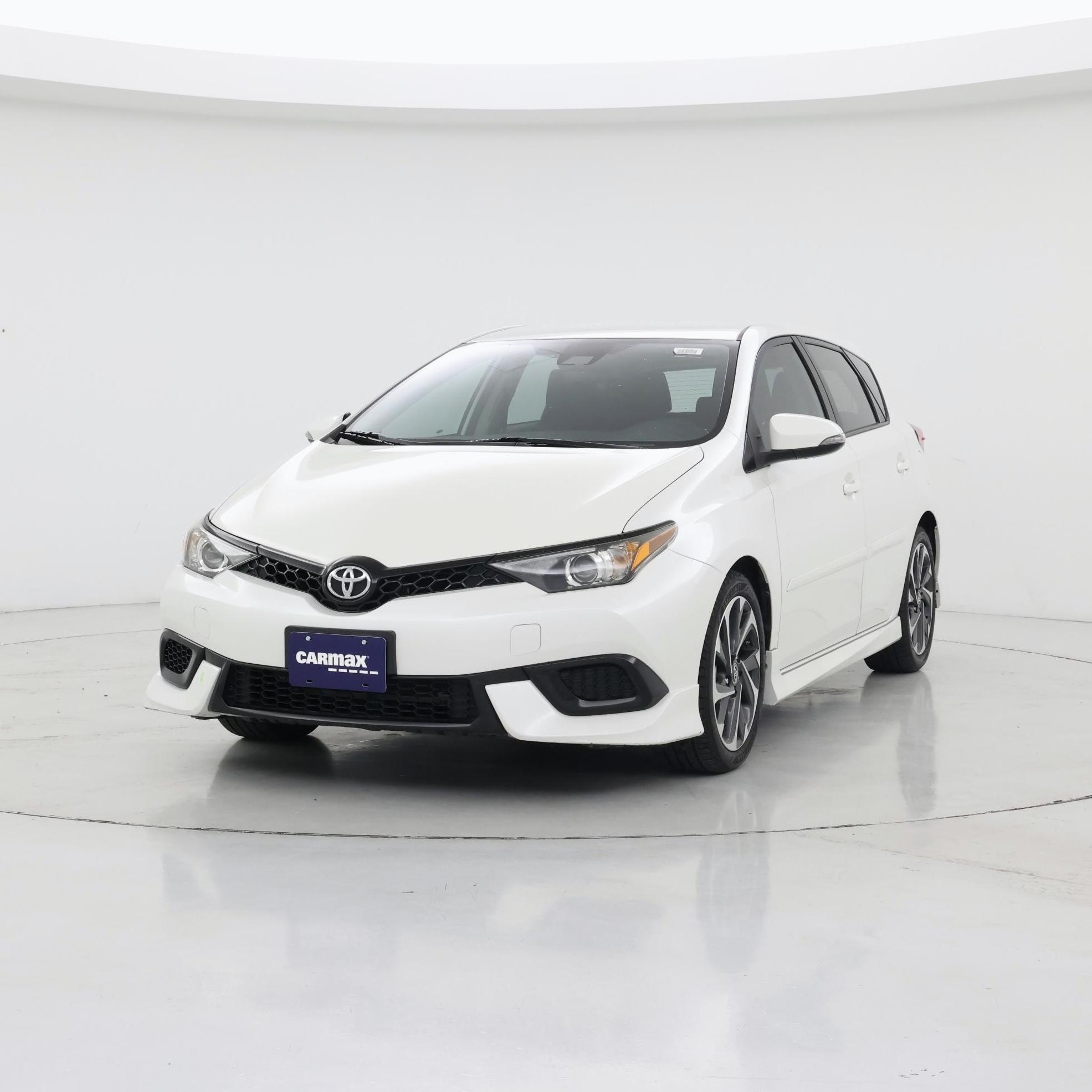 Thumbnail: 2017 Toyota Corolla iM - 4