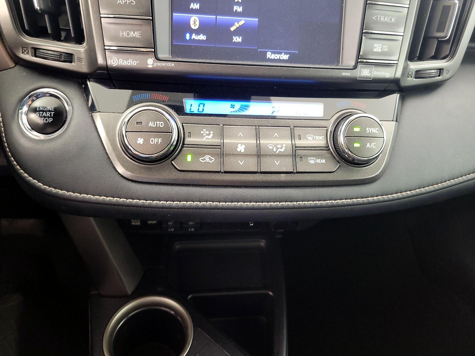 Thumbnail: 2015 Toyota RAV4 - 16