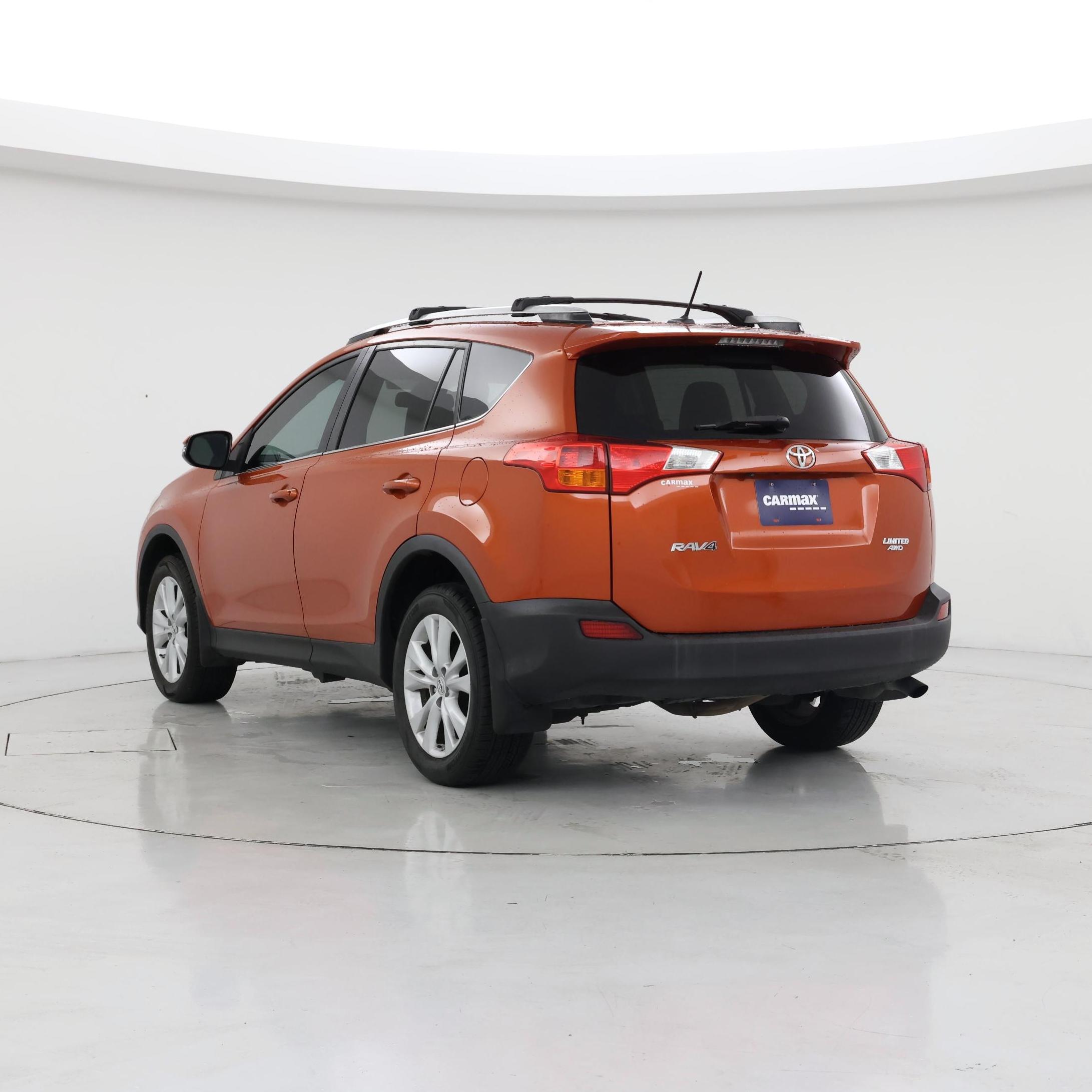 Thumbnail: 2015 Toyota RAV4 - 2