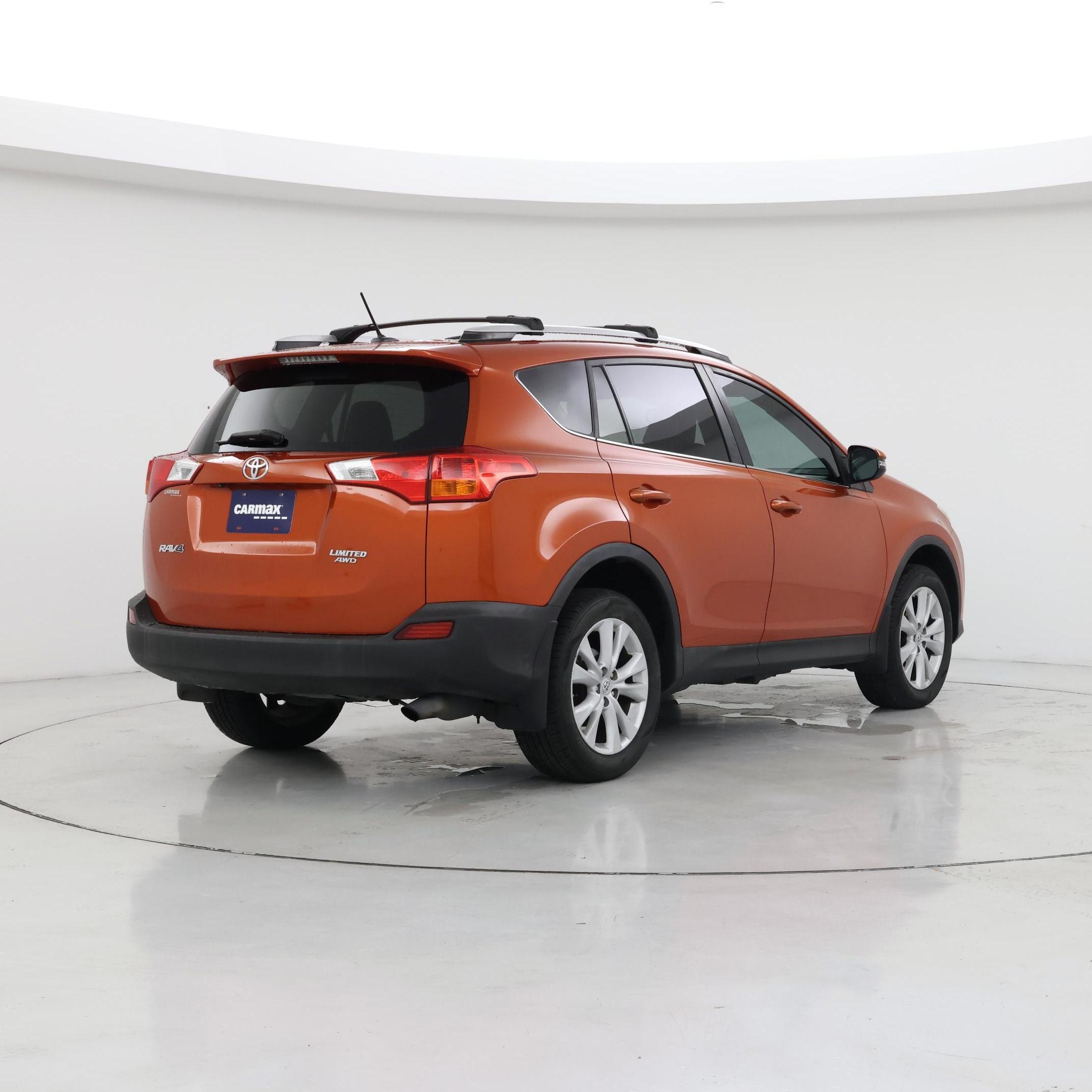 Thumbnail: 2015 Toyota RAV4 - 8