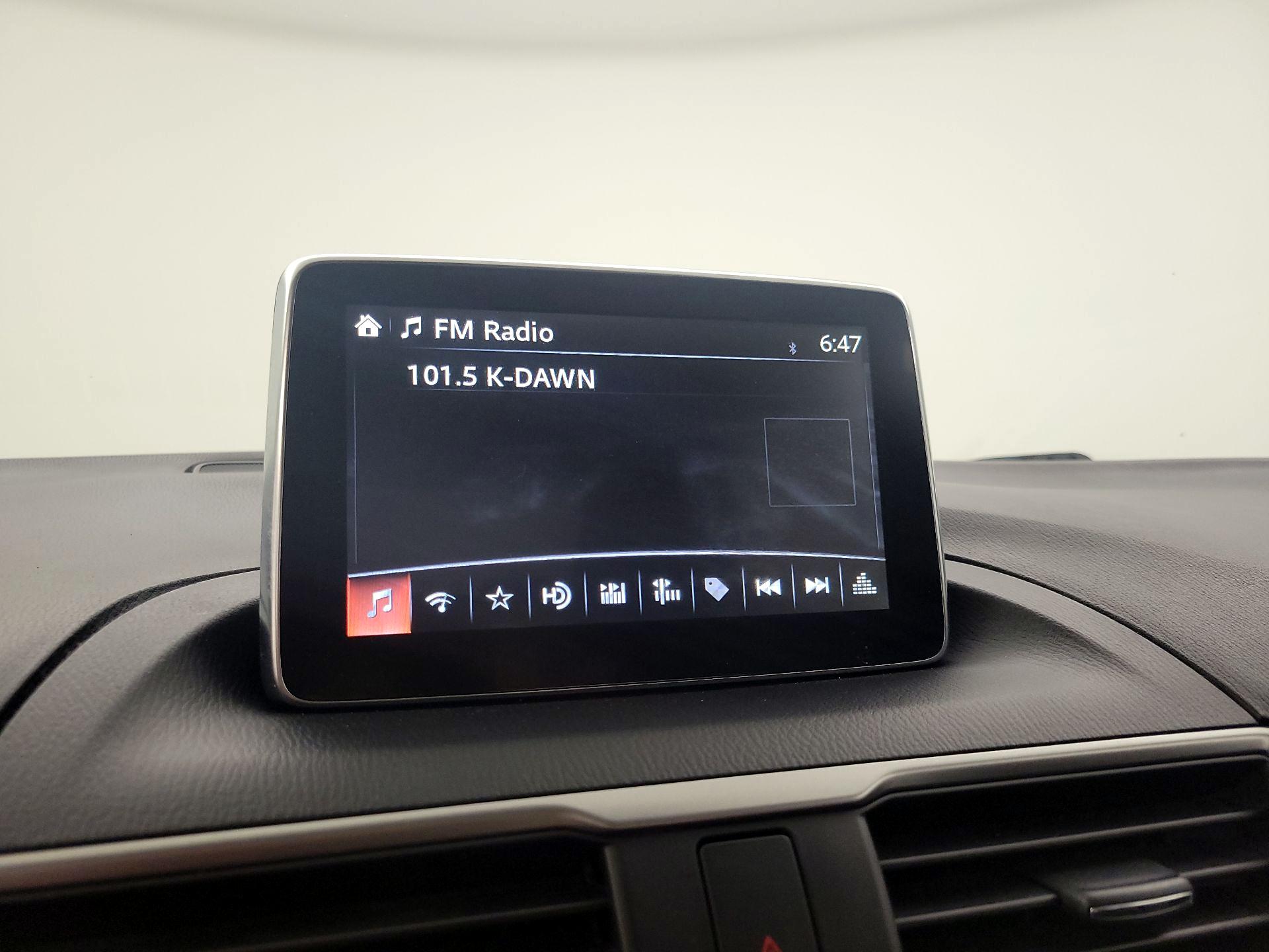 Thumbnail: 2016 Mazda Mazda3 - 15