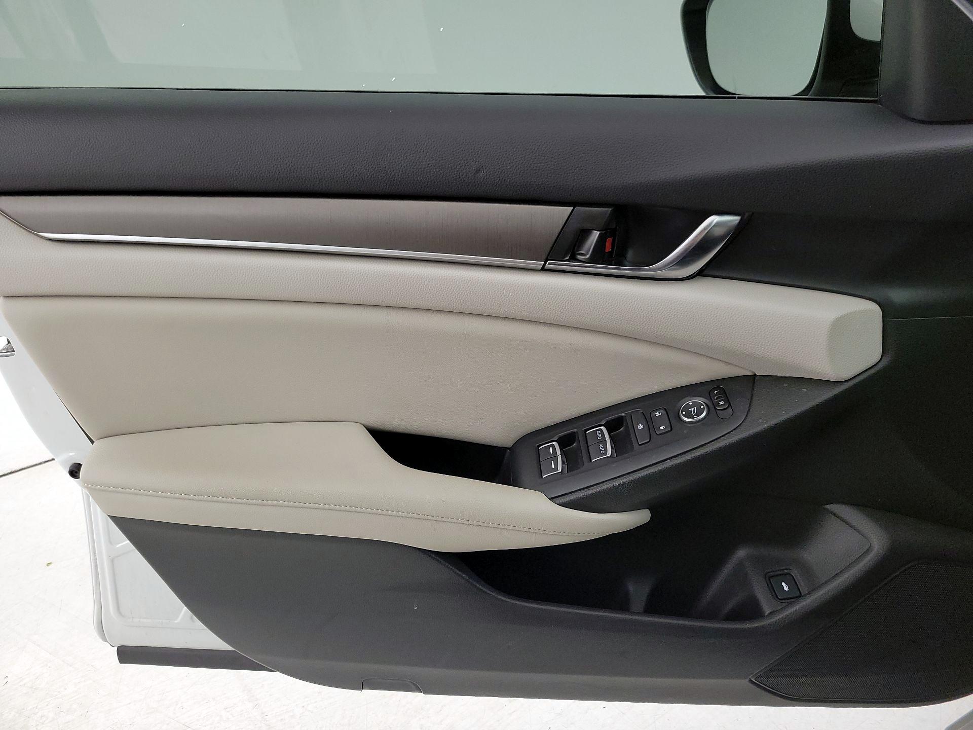 Thumbnail: 2020 Honda Accord - 12