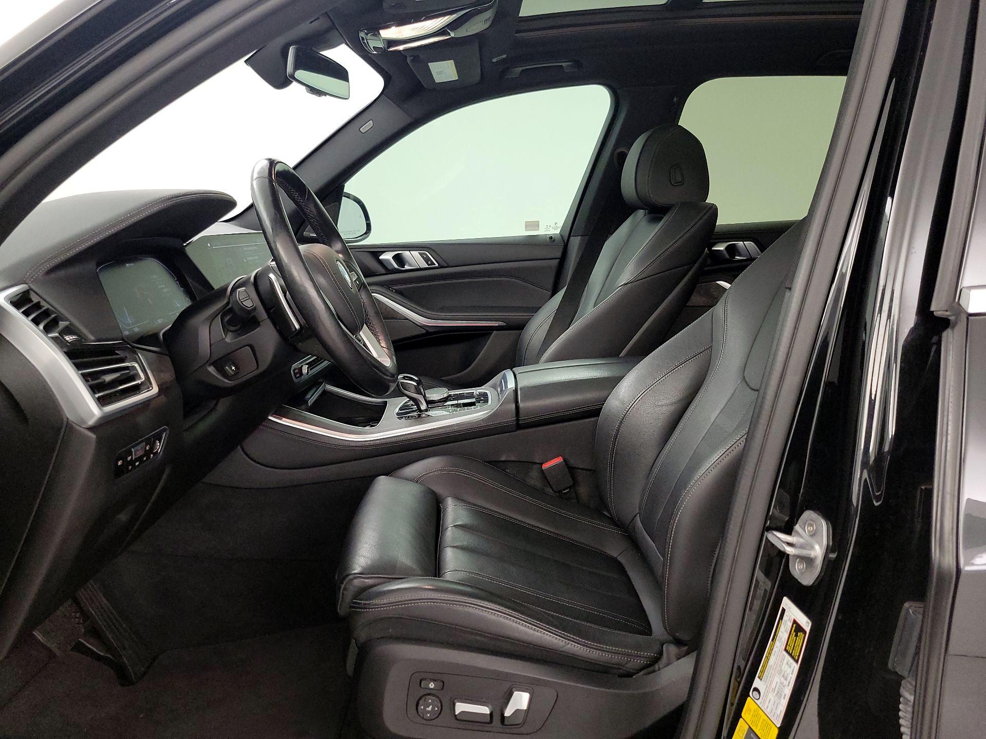 Thumbnail: 2021 BMW X5 - 11