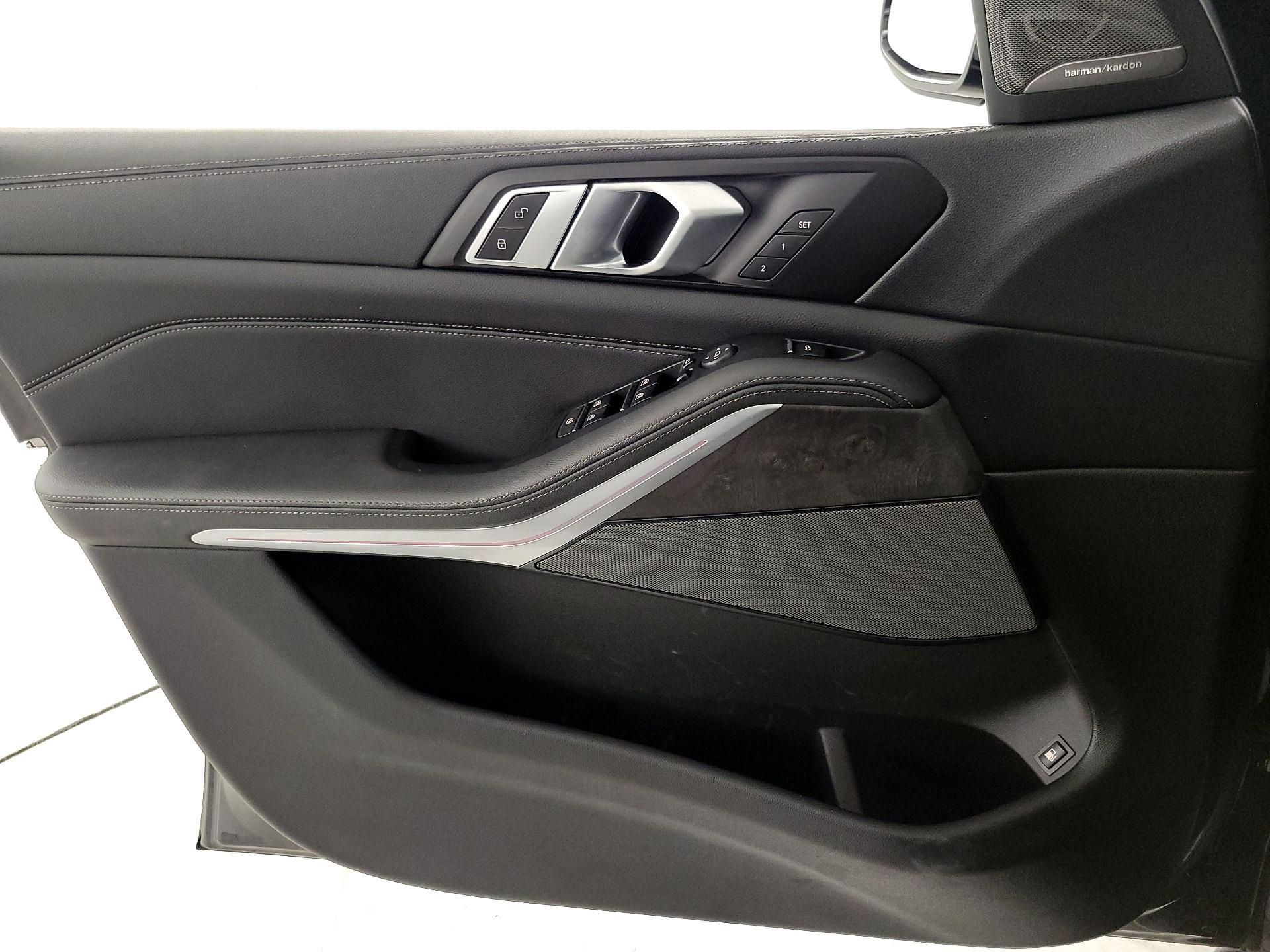 Thumbnail: 2021 BMW X5 - 12