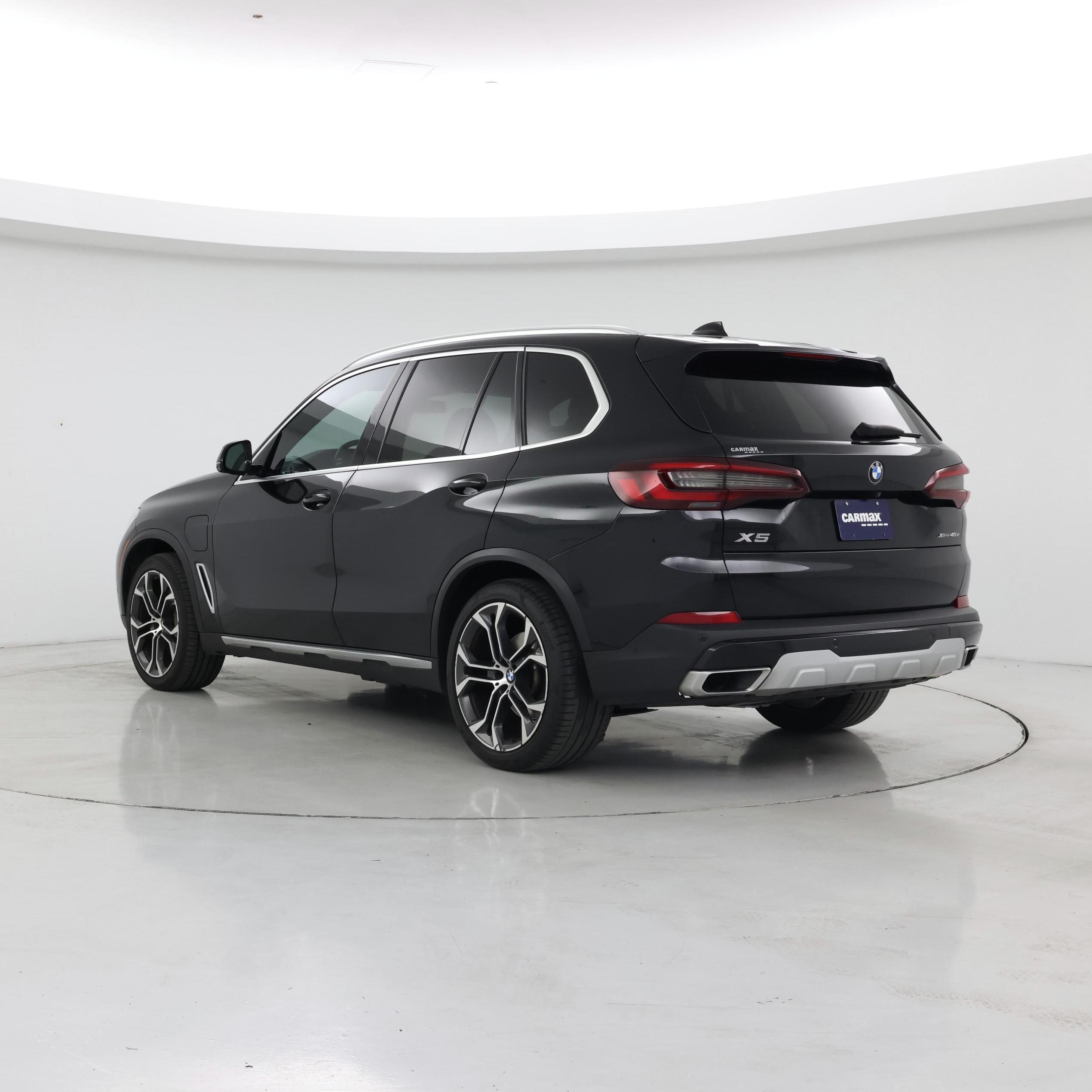 Thumbnail: 2021 BMW X5 - 2