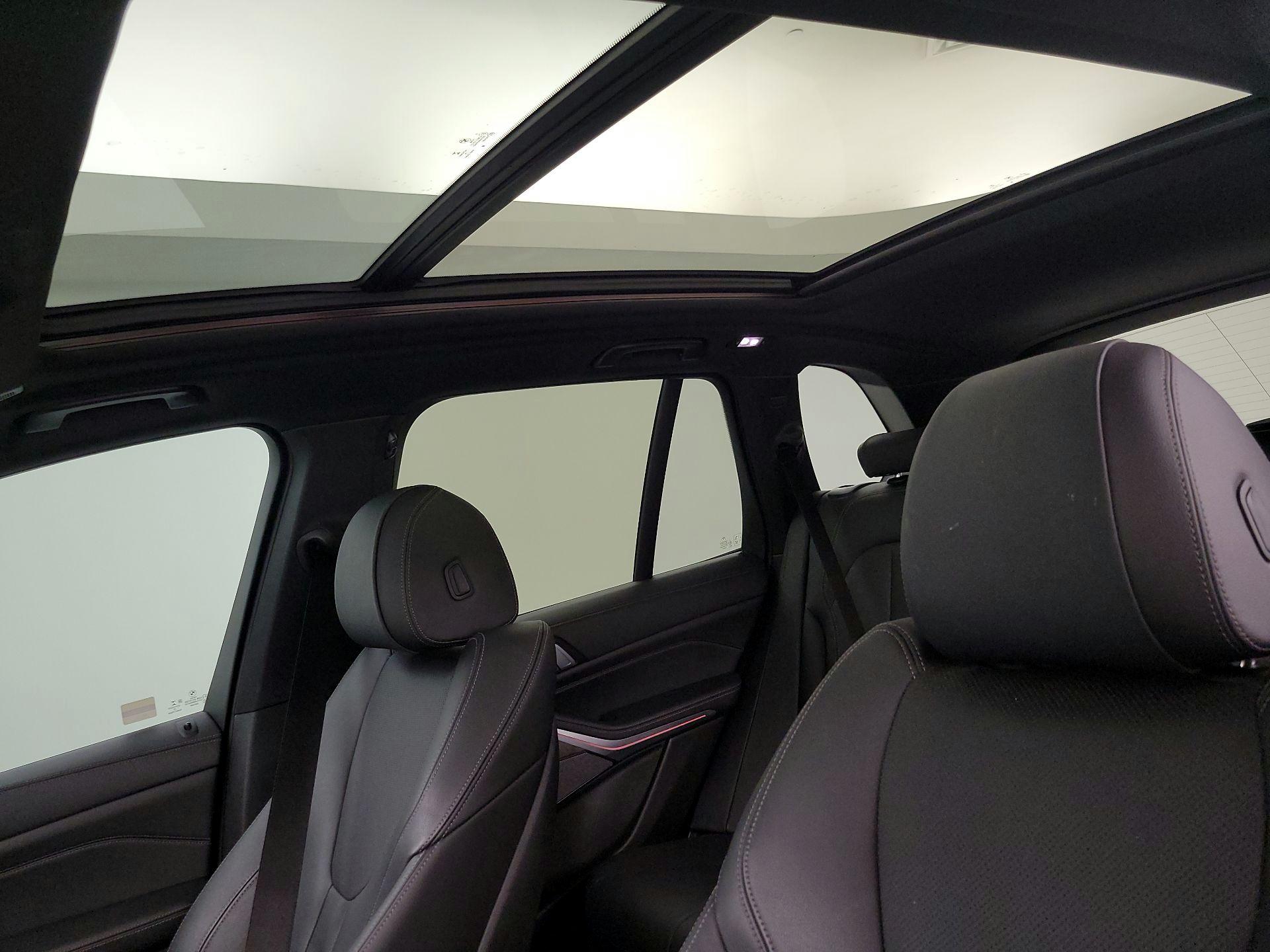 Thumbnail: 2021 BMW X5 - 20