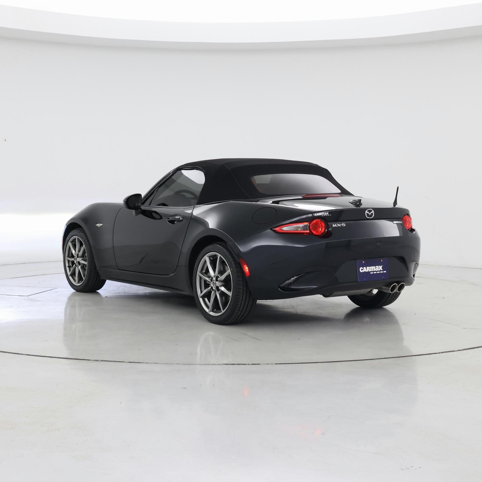 Thumbnail: 2022 Mazda MX-5 Miata - 2