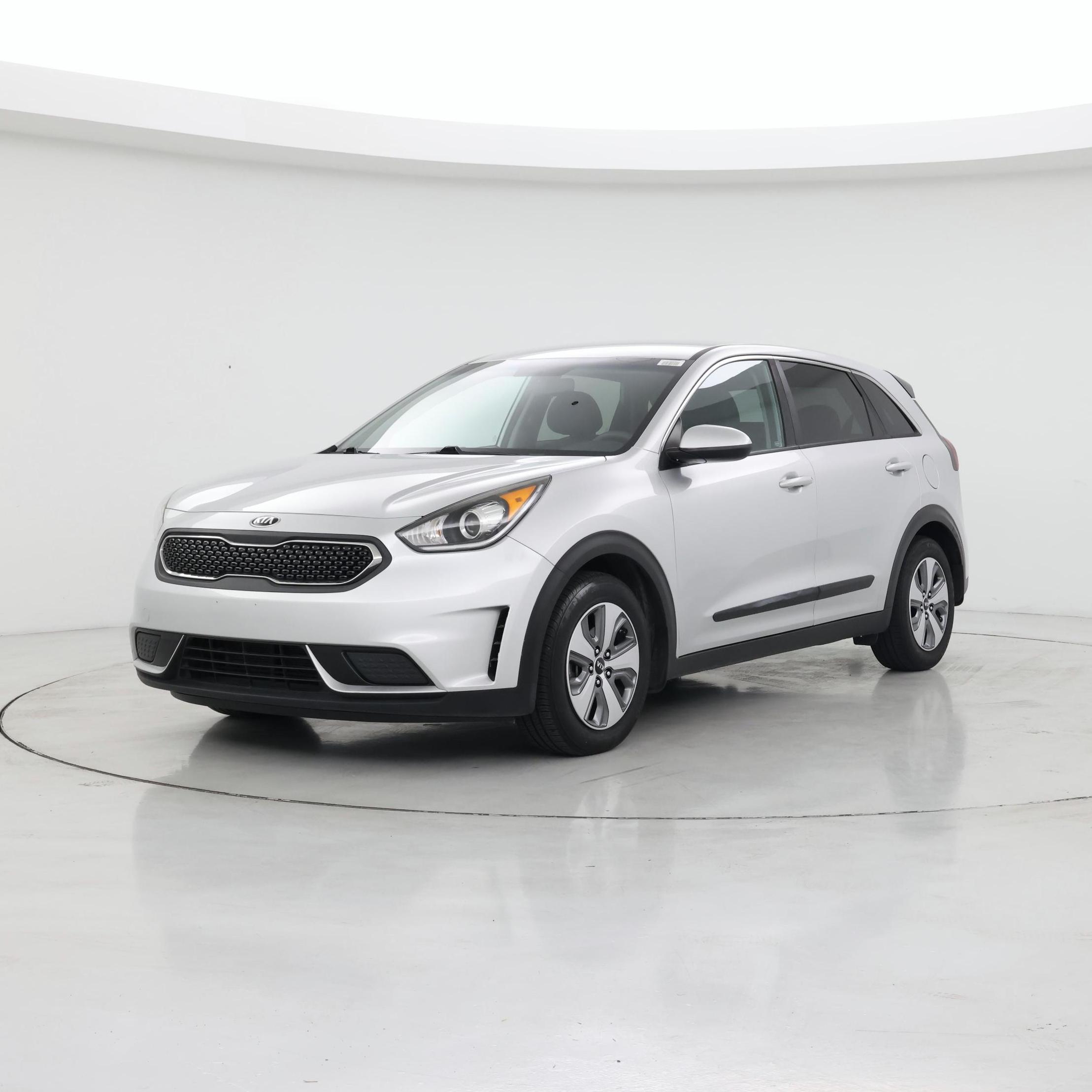 Thumbnail: 2017 Kia Niro - 4