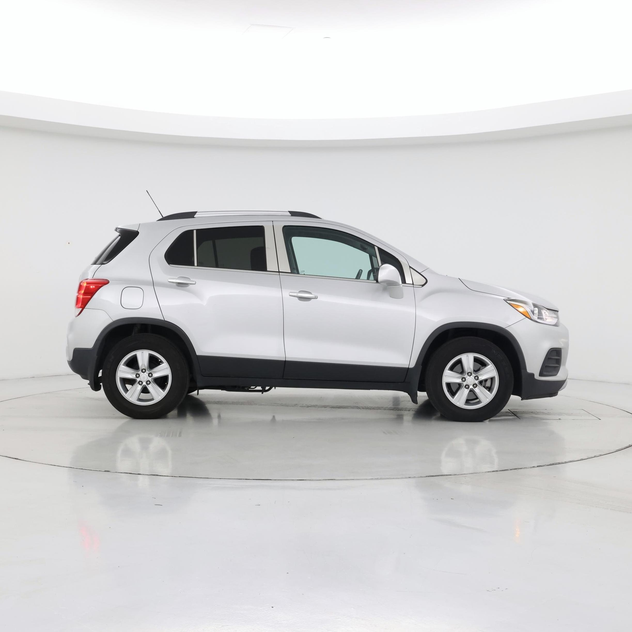 Thumbnail: 2018 Chevrolet Trax - 7