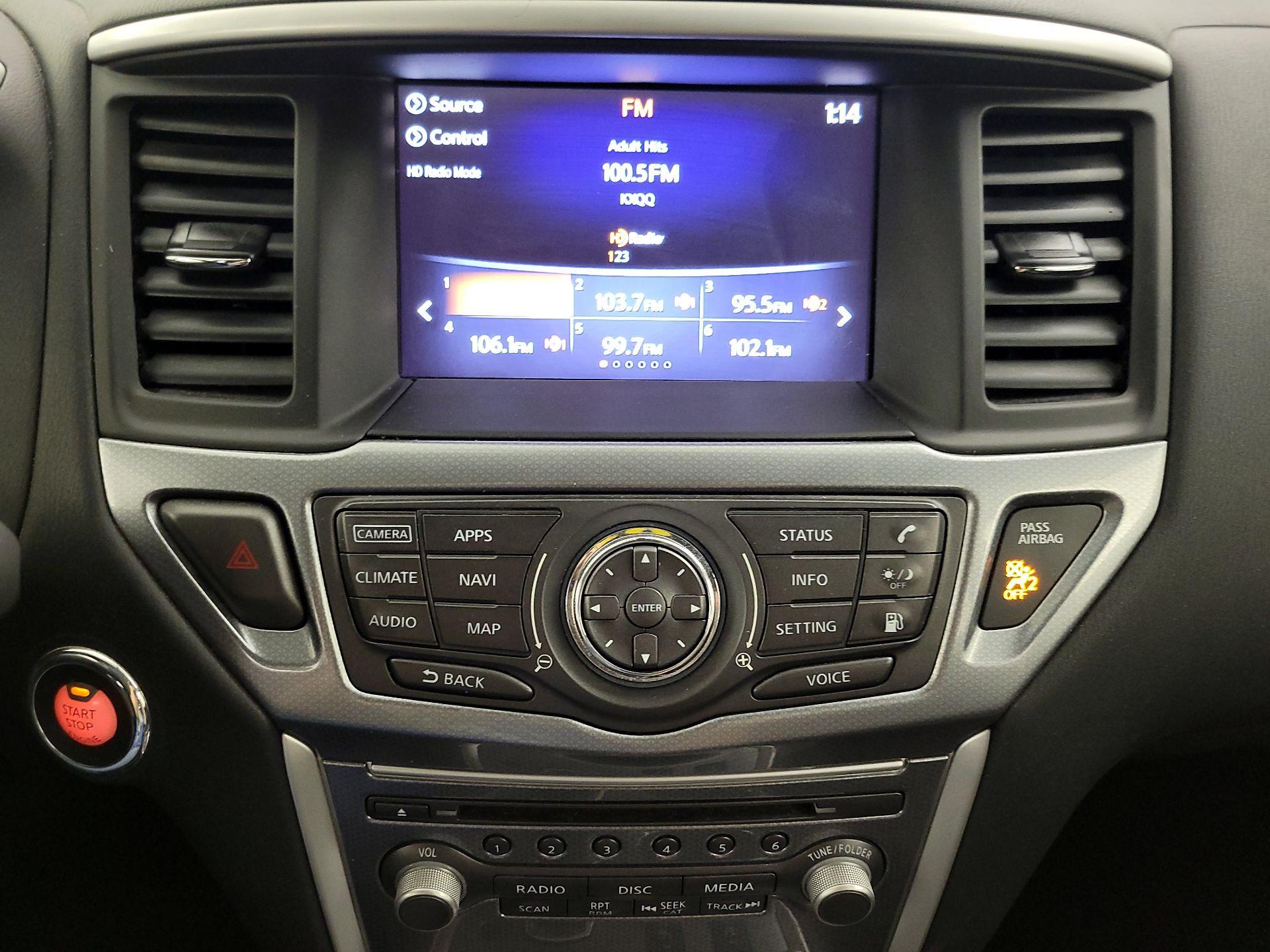 Thumbnail: 2019 Nissan Pathfinder - 16