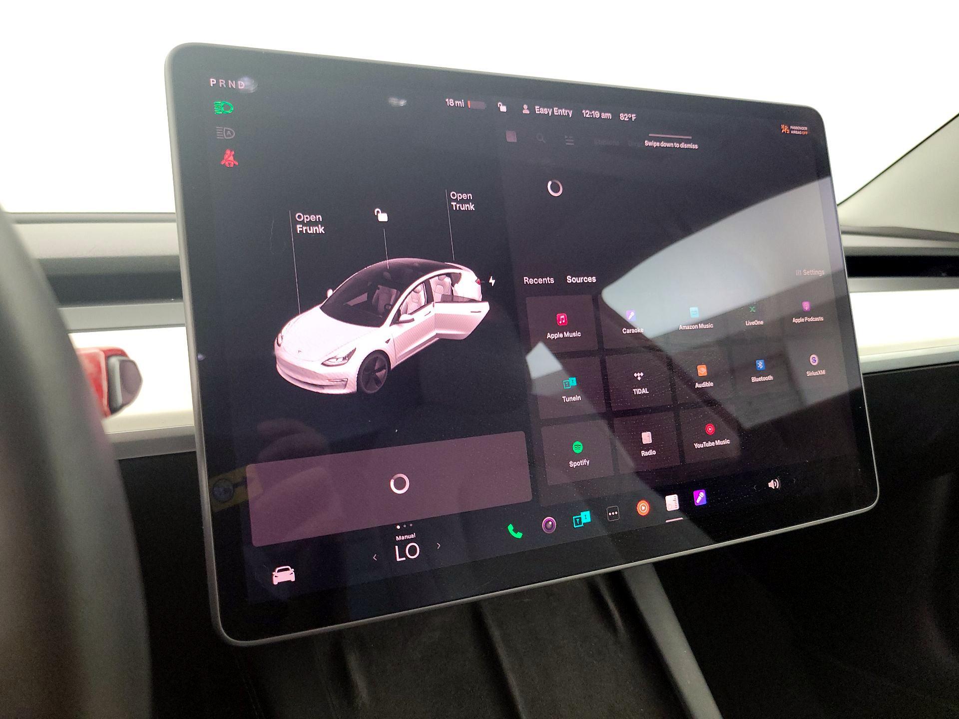Thumbnail: 2021 Tesla Model 3 - 15