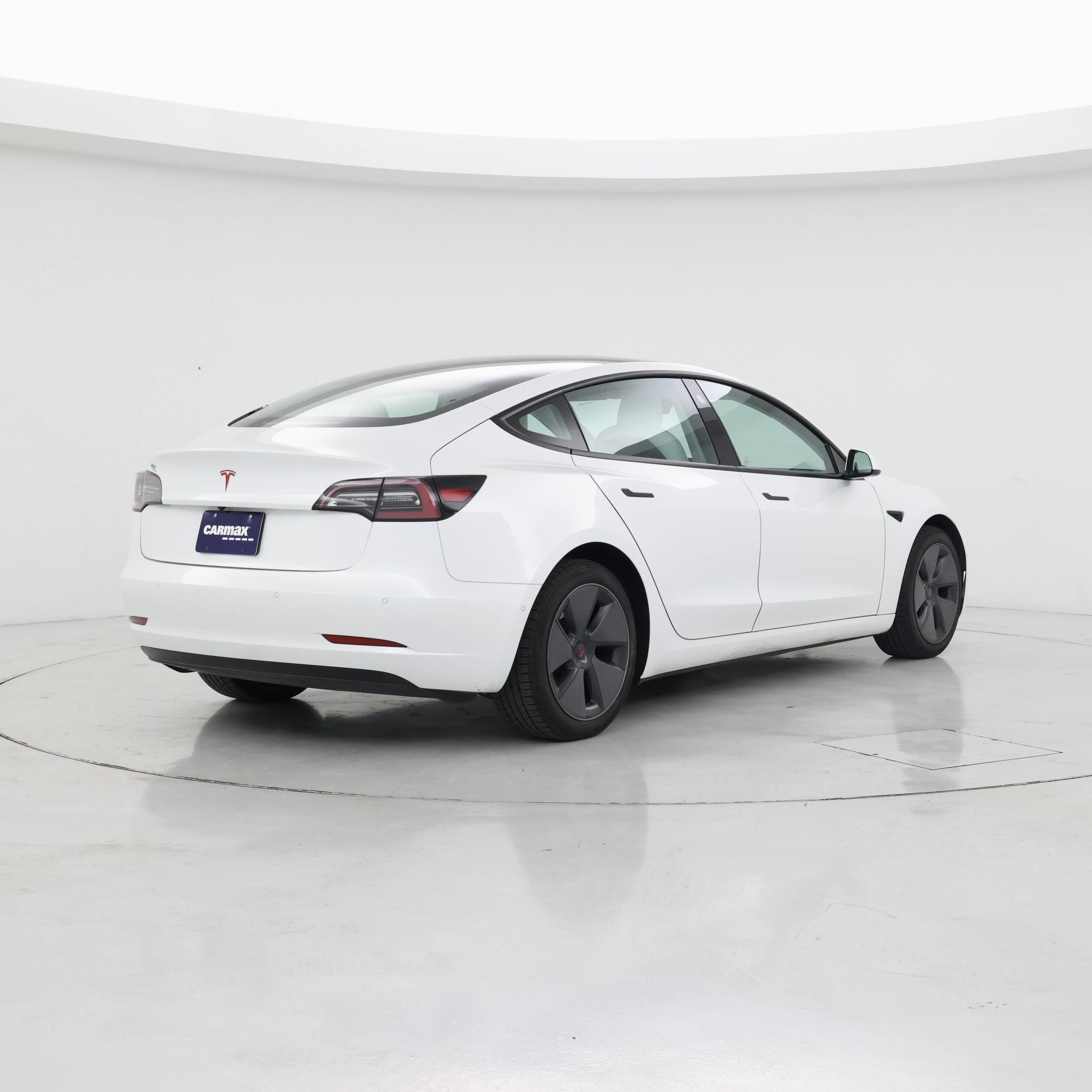 Thumbnail: 2021 Tesla Model 3 - 8