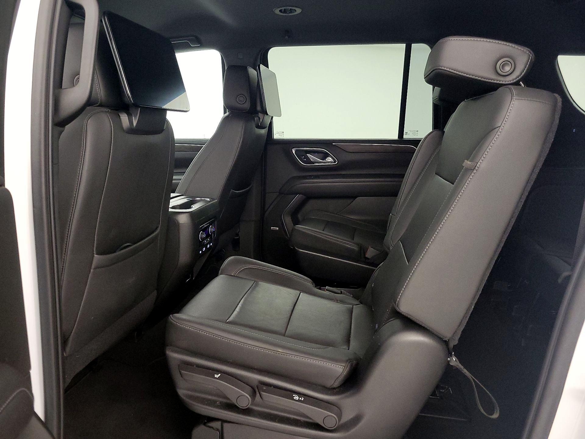 Thumbnail: 2021 Chevrolet Suburban - 20