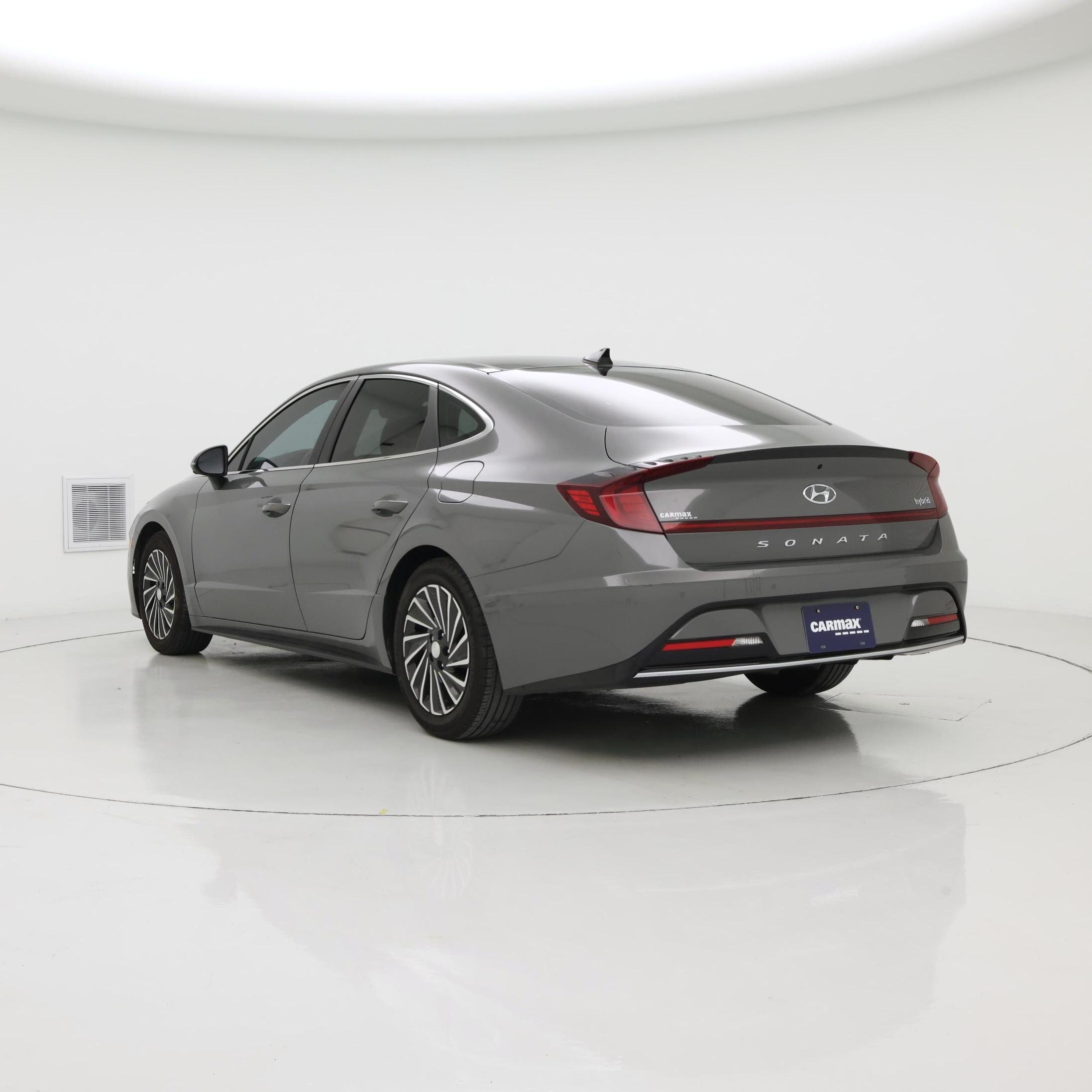 Thumbnail: 2023 Hyundai Sonata - 2