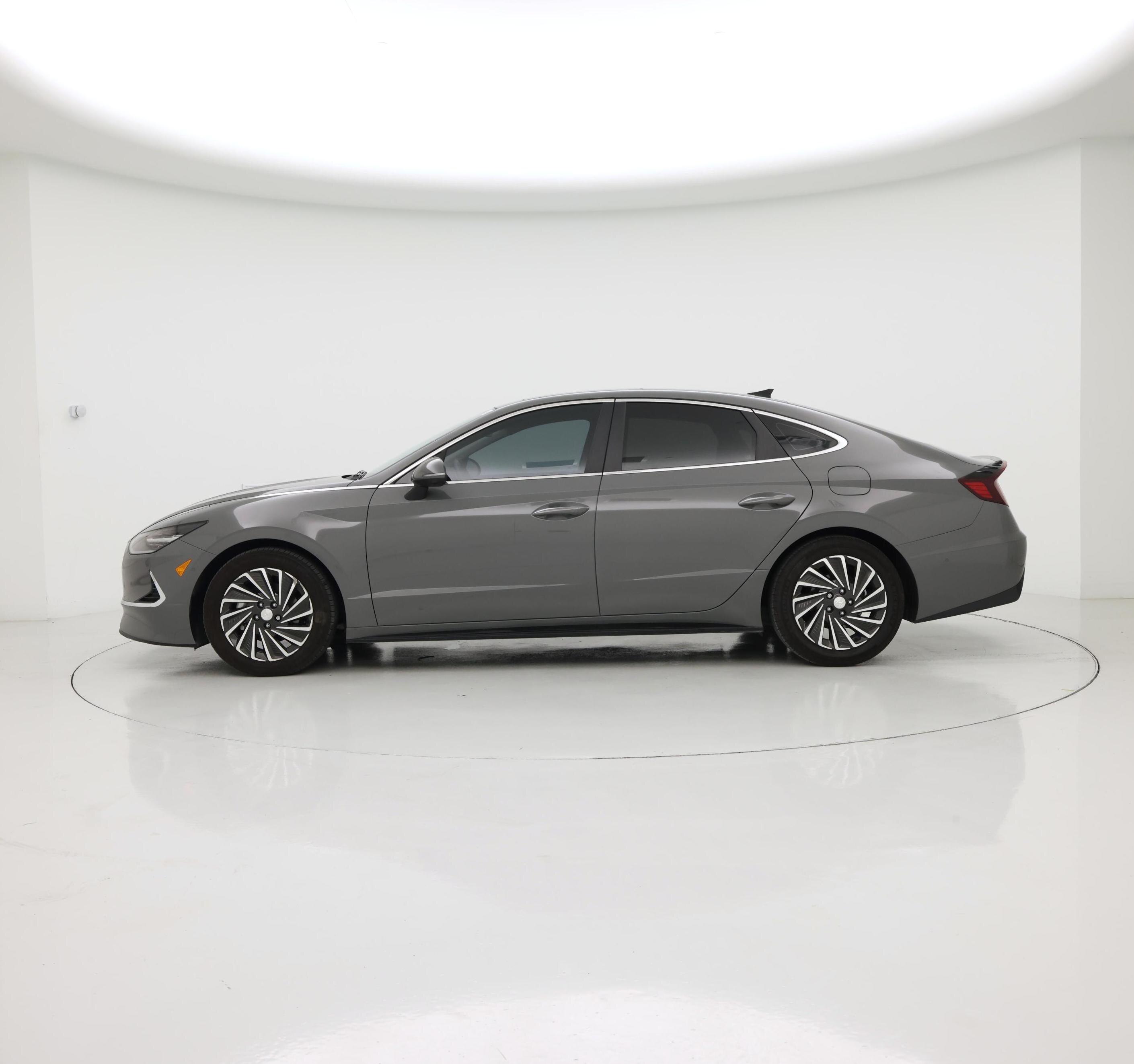 Thumbnail: 2023 Hyundai Sonata - 3