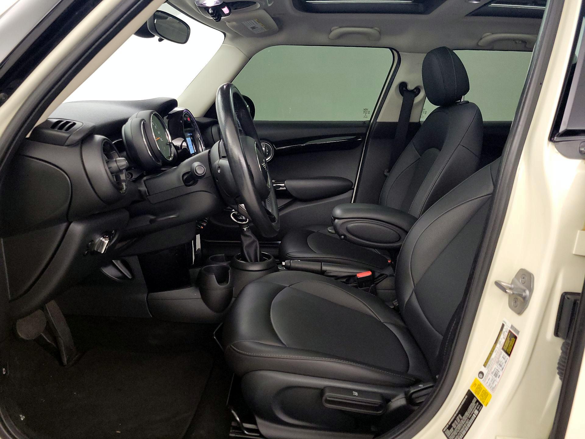 Thumbnail: 2019 MINI Cooper Hardtop - 11