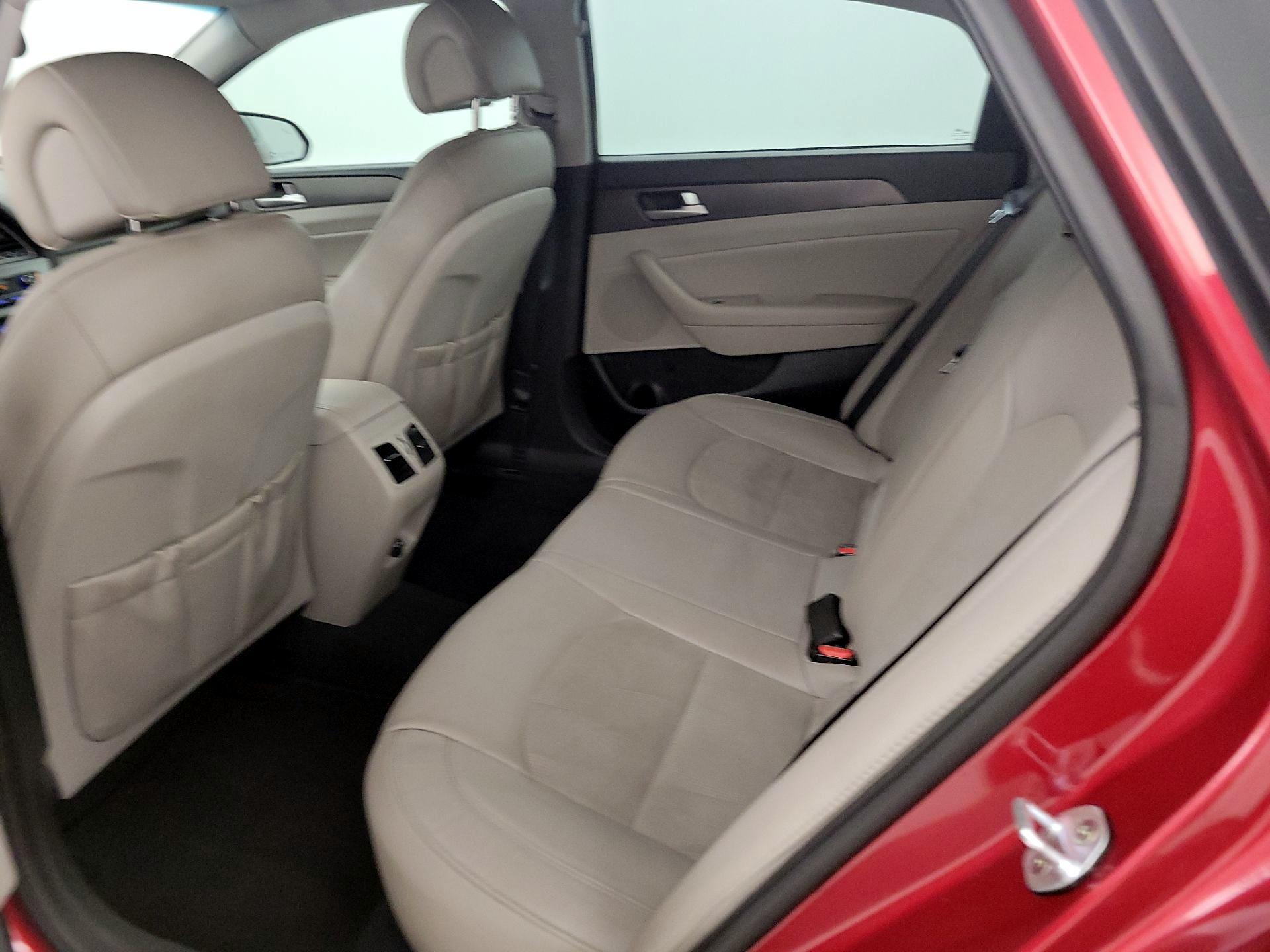 Thumbnail: 2016 Hyundai Sonata - 19