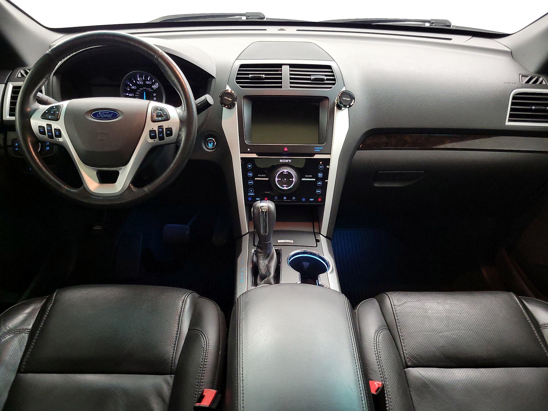 Thumbnail: 2014 Ford Explorer - 9