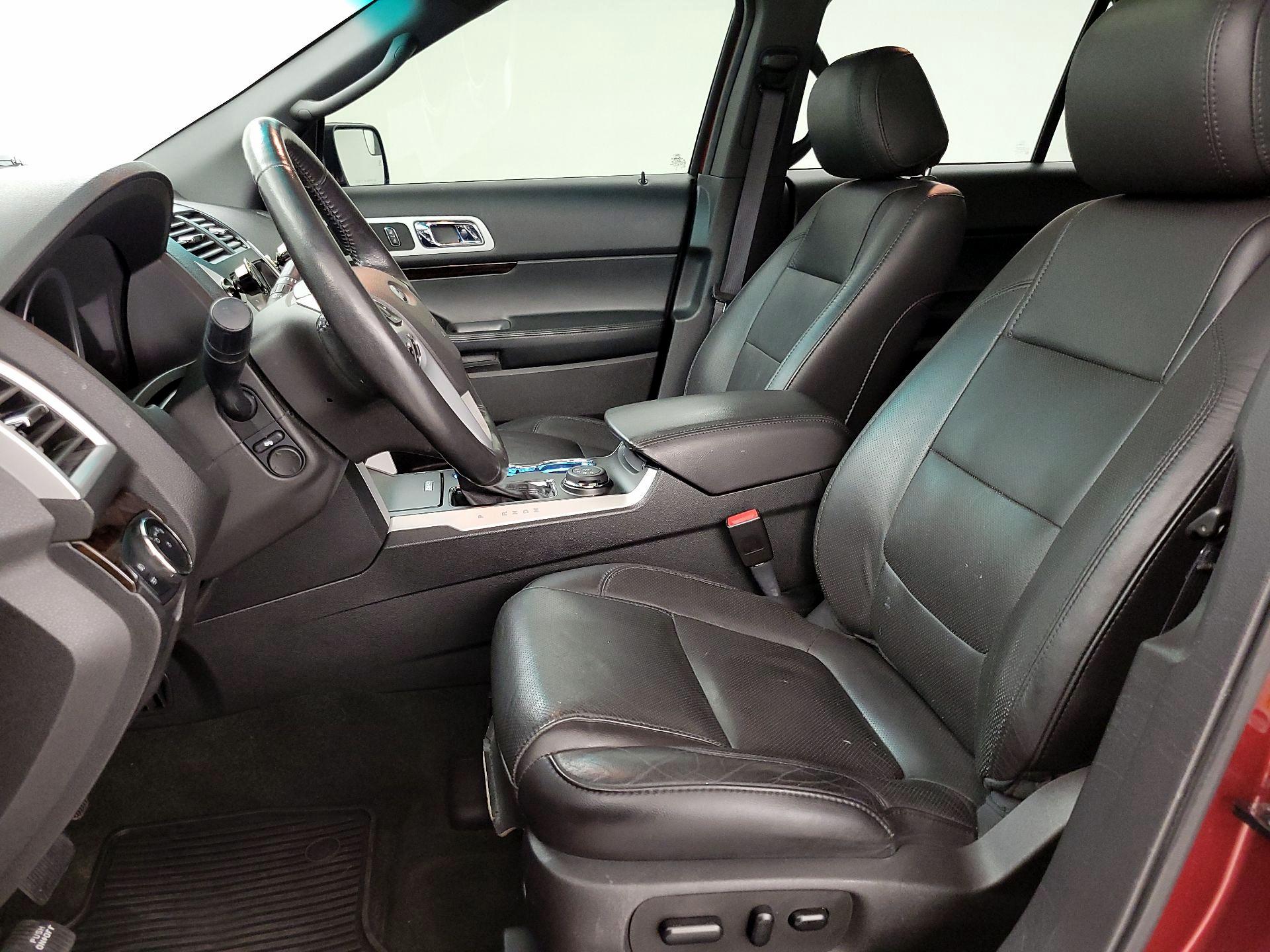 Thumbnail: 2014 Ford Explorer - 11