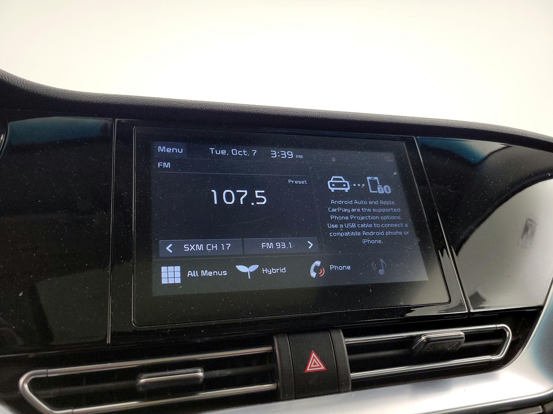 Thumbnail: 2020 Kia Niro - 15