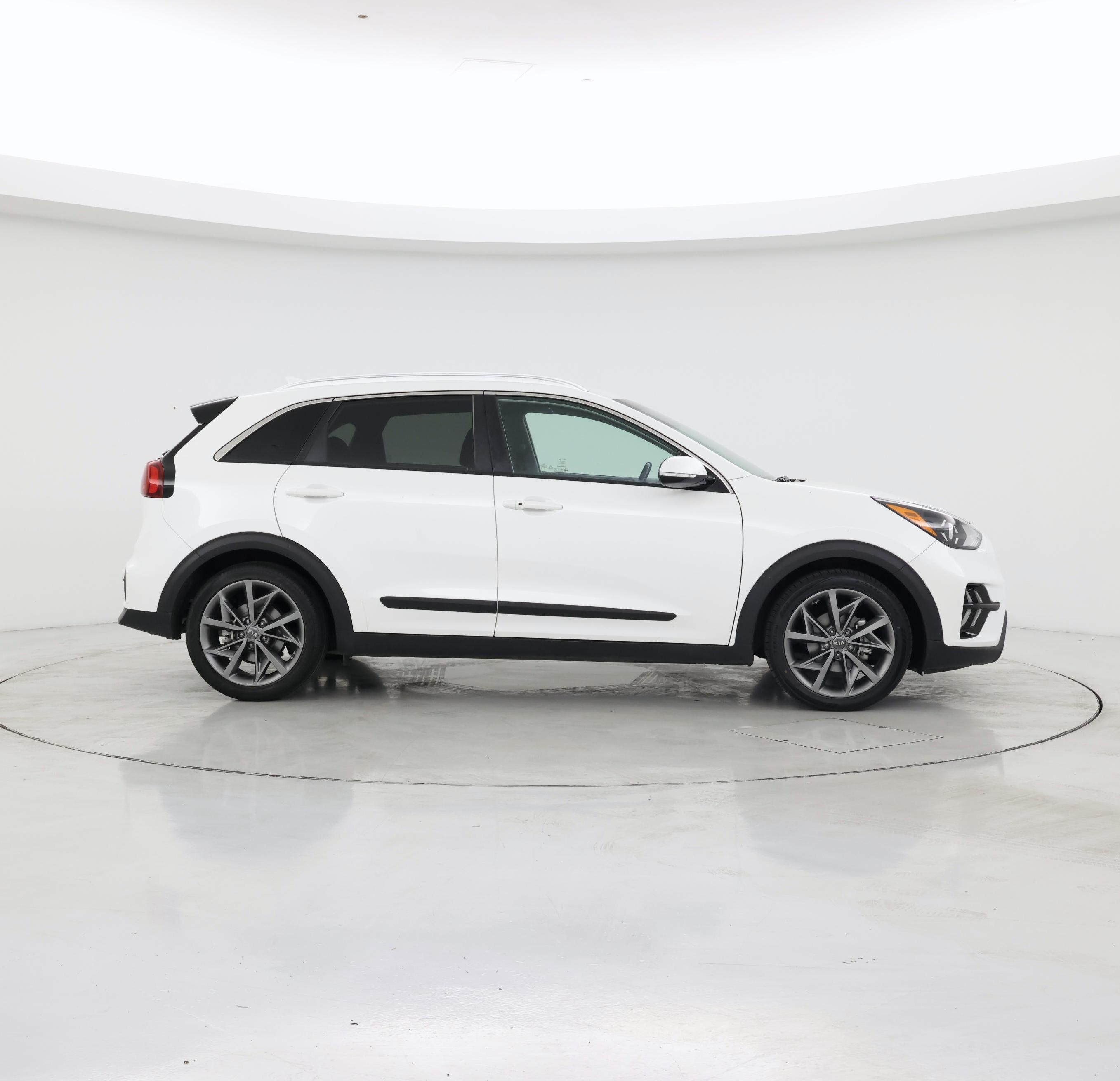 Thumbnail: 2020 Kia Niro - 7