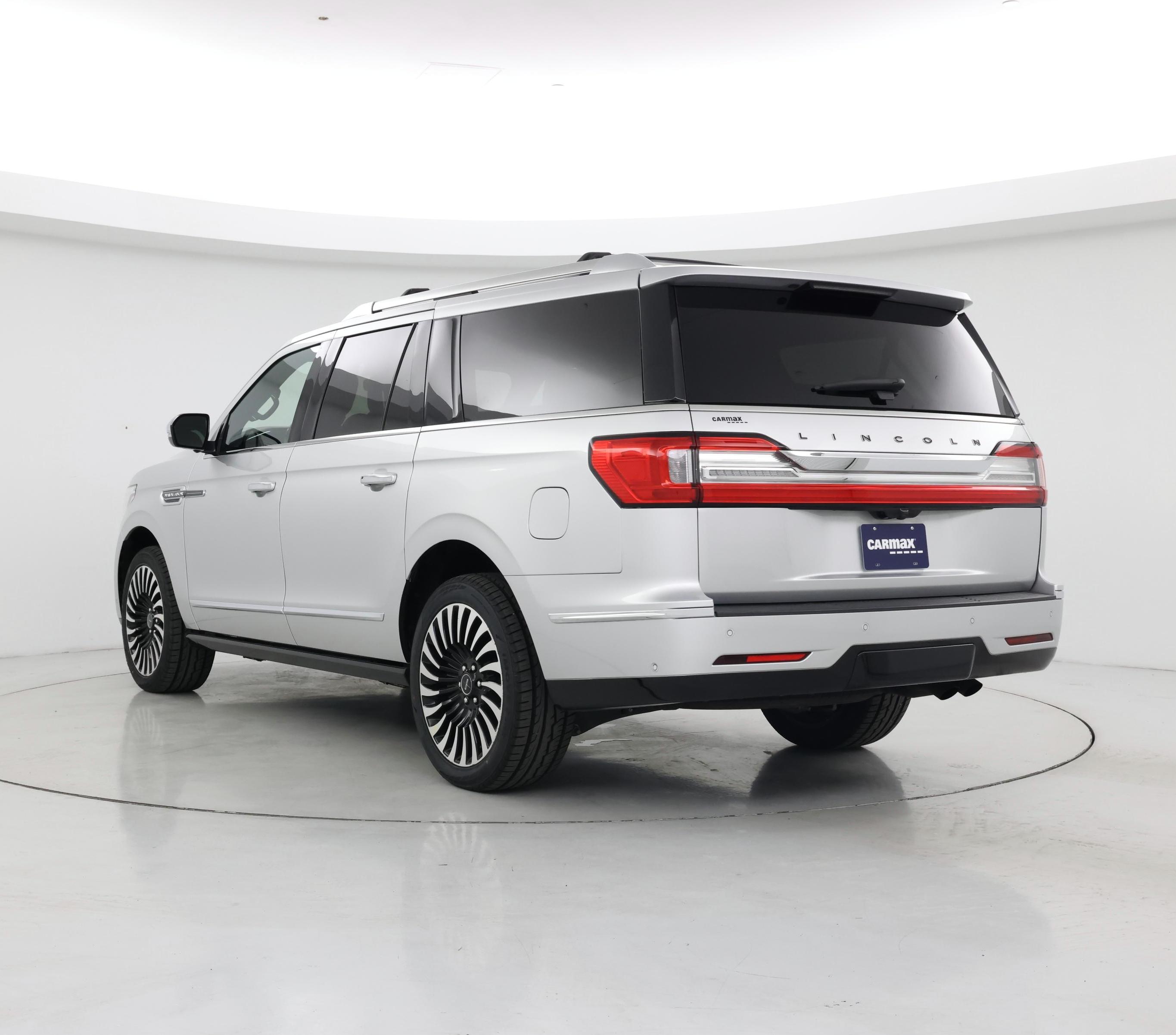 Thumbnail: 2019 Lincoln Navigator L - 2