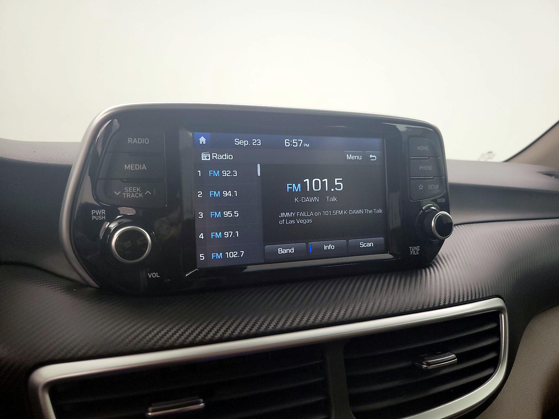 Thumbnail: 2021 Hyundai Tucson - 15