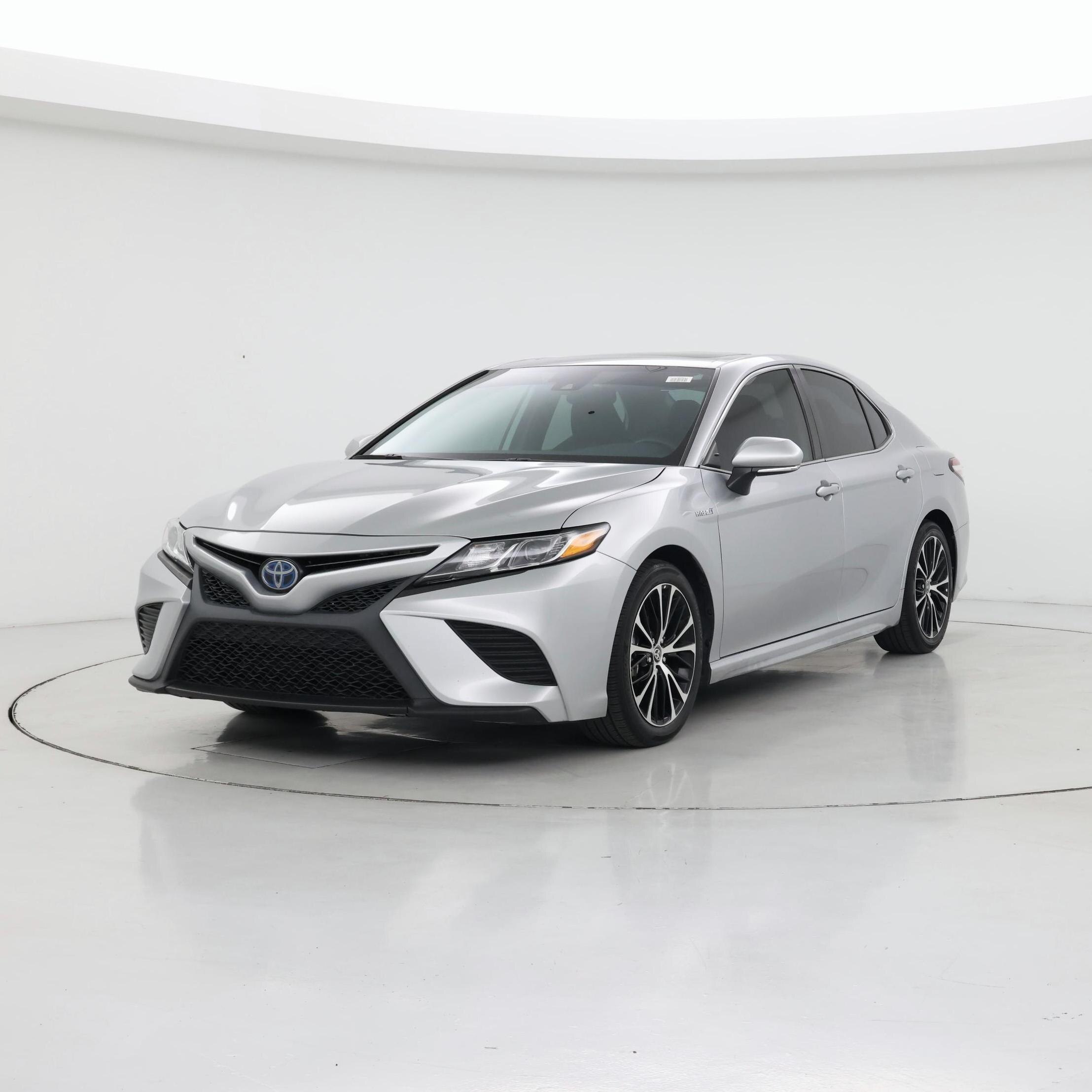 Thumbnail: 2020 Toyota Camry - 4