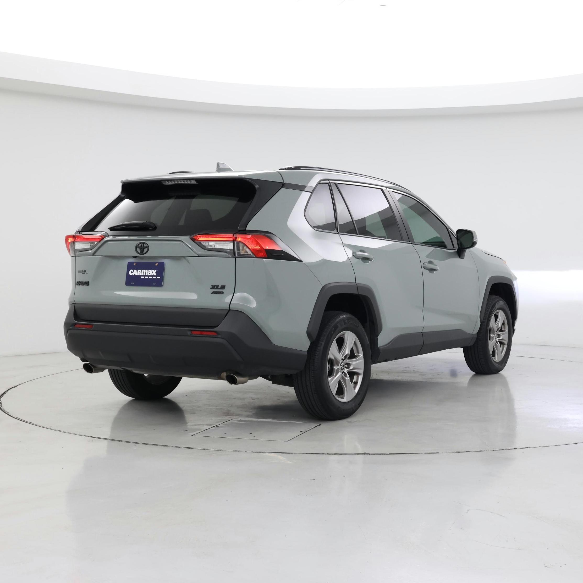 Thumbnail: 2022 Toyota RAV4 - 8