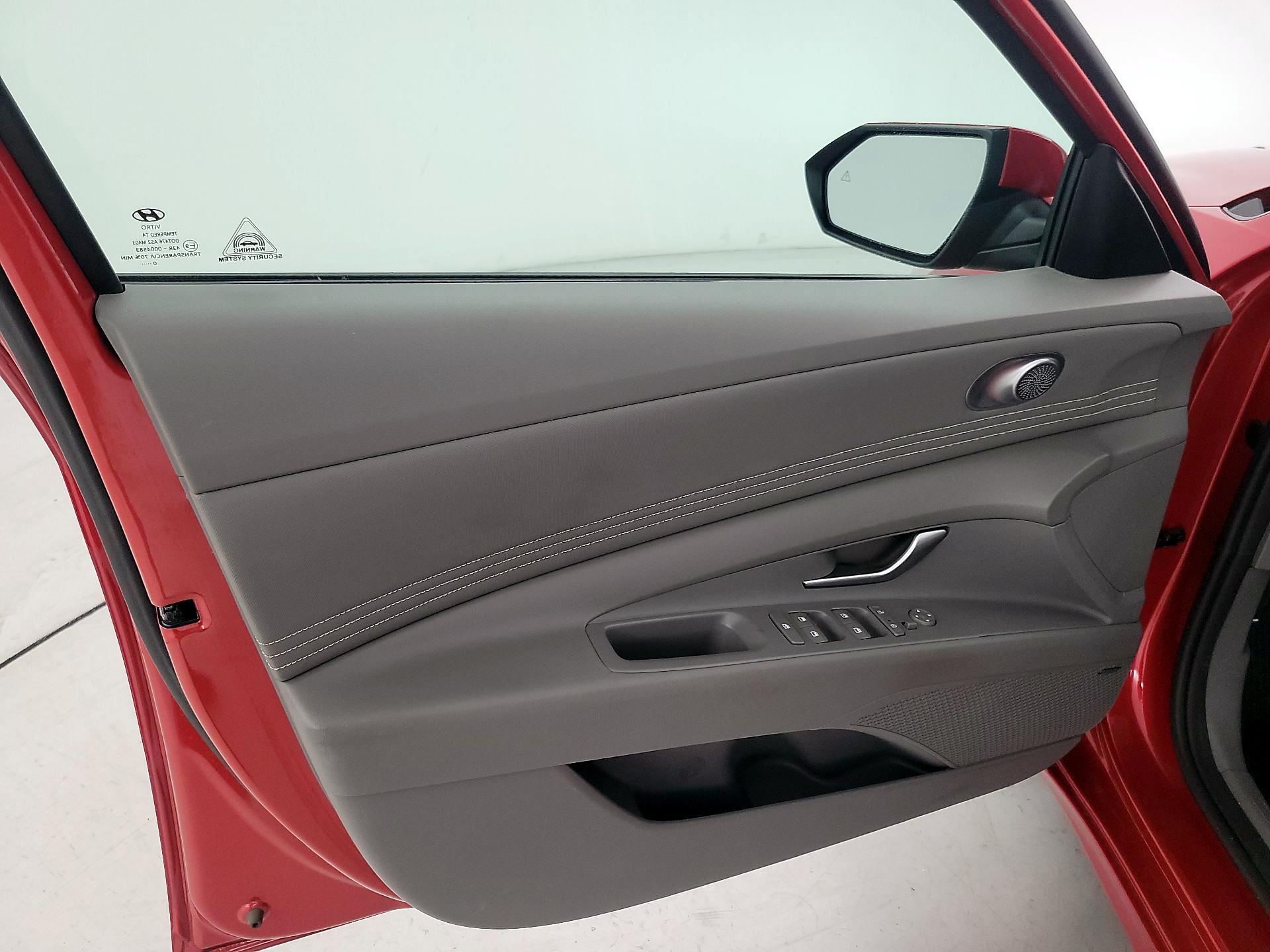 Thumbnail: 2021 Hyundai Elantra - 12