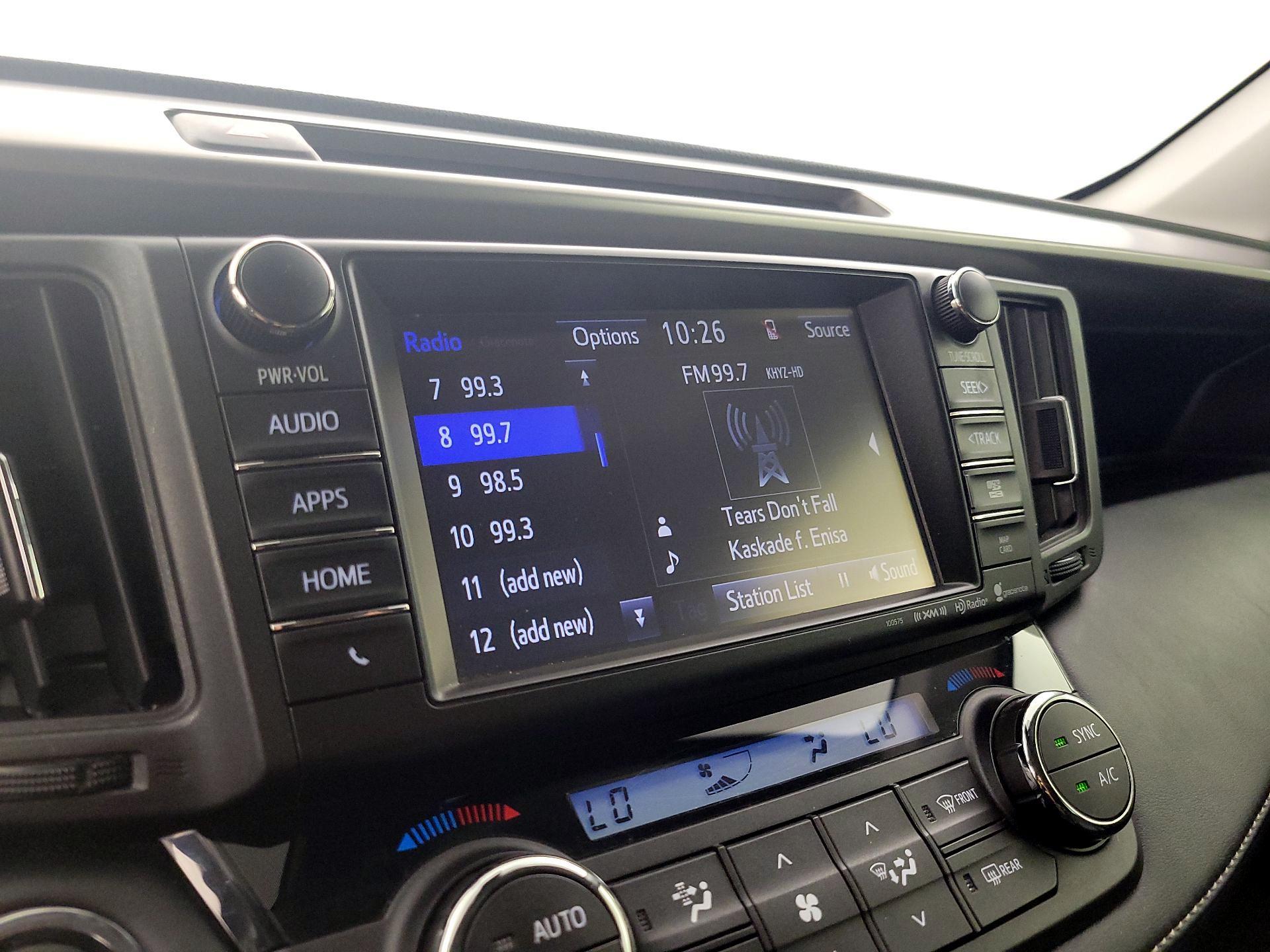Thumbnail: 2018 Toyota RAV4 - 15