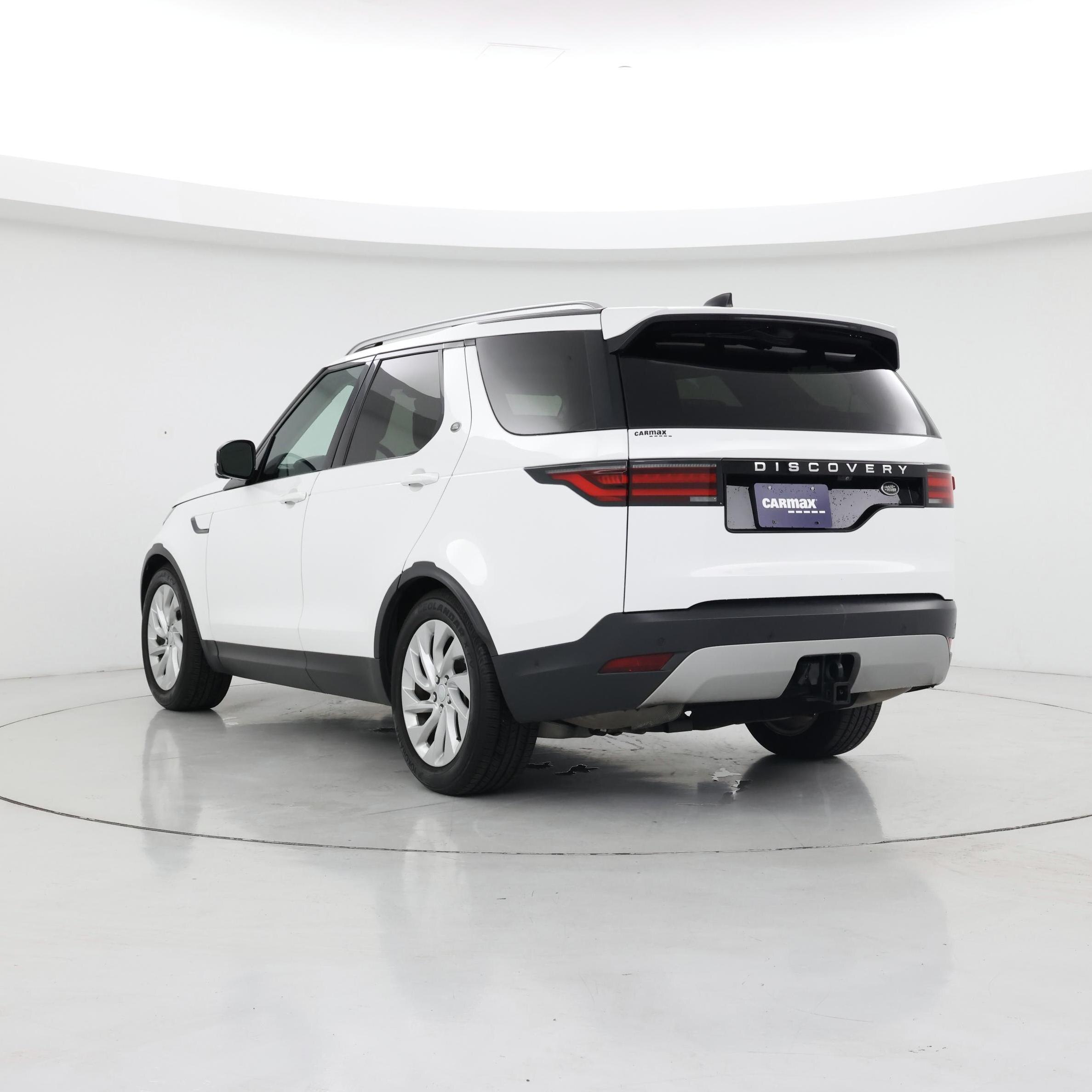 Thumbnail: 2022 Land Rover Discovery - 2